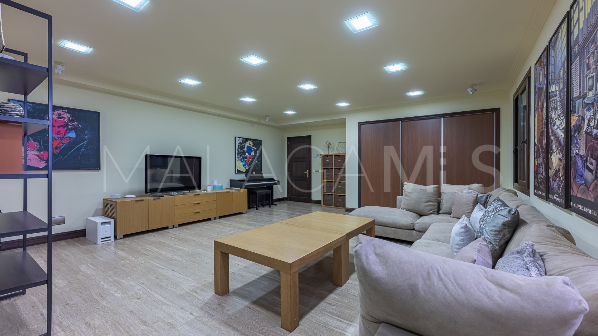 Villa for sale in Balcones de Sierra Blanca with 6 bedrooms
