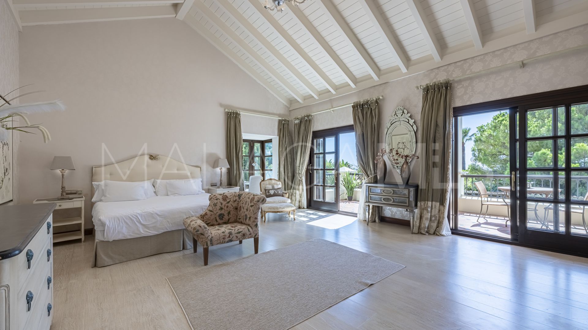 Villa for sale in Balcones de Sierra Blanca with 6 bedrooms
