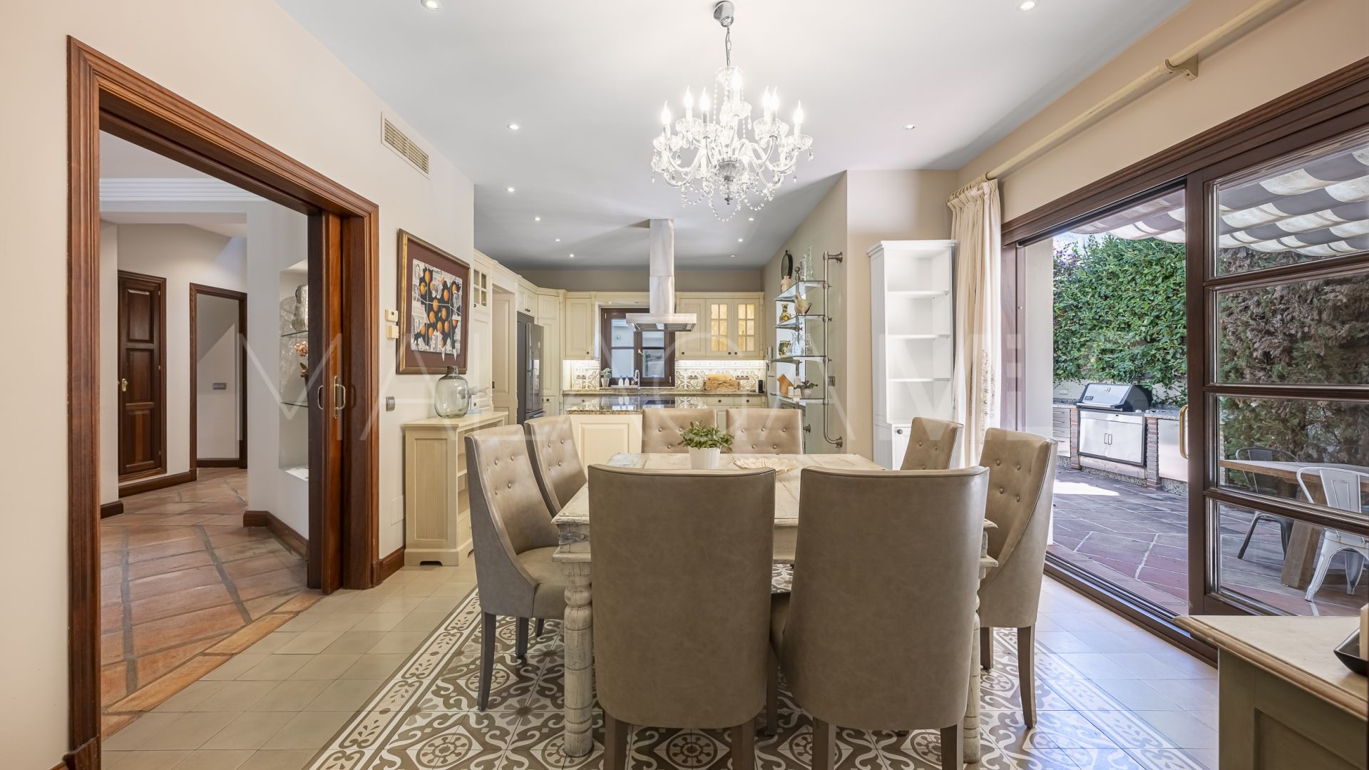 Villa for sale in Balcones de Sierra Blanca with 6 bedrooms