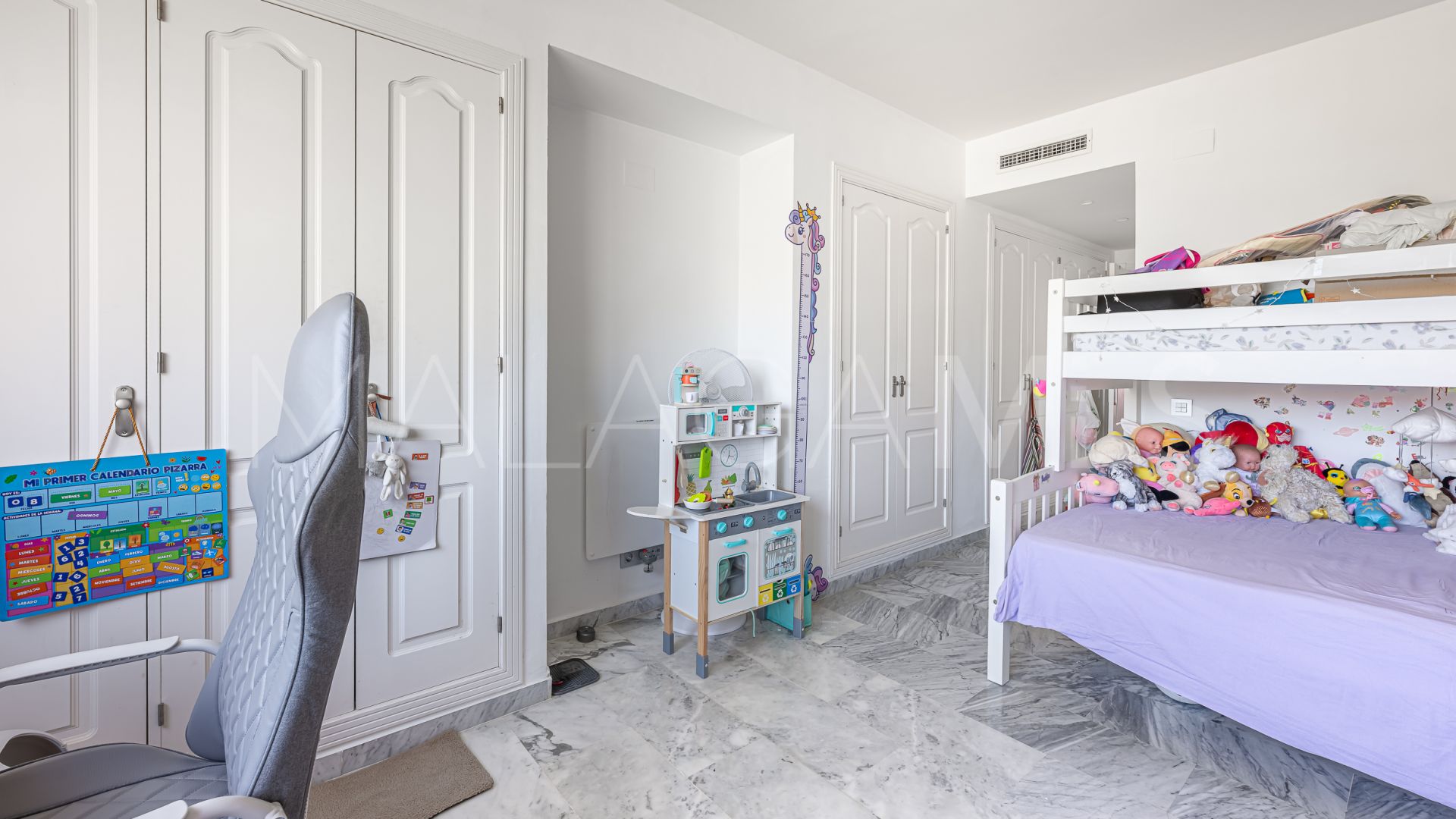 Alhambra del Golf, apartamento a la venta de 3 bedrooms