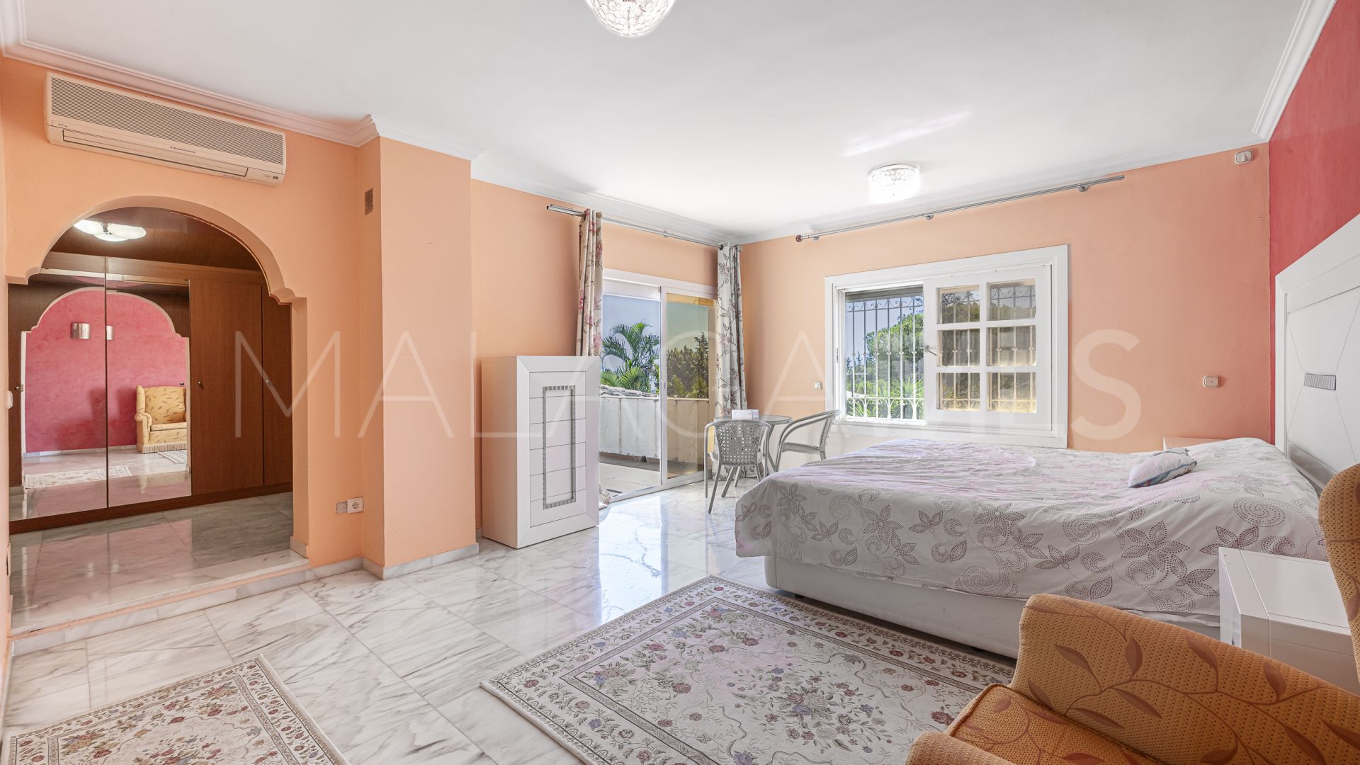 Villa for sale in El Mirador
