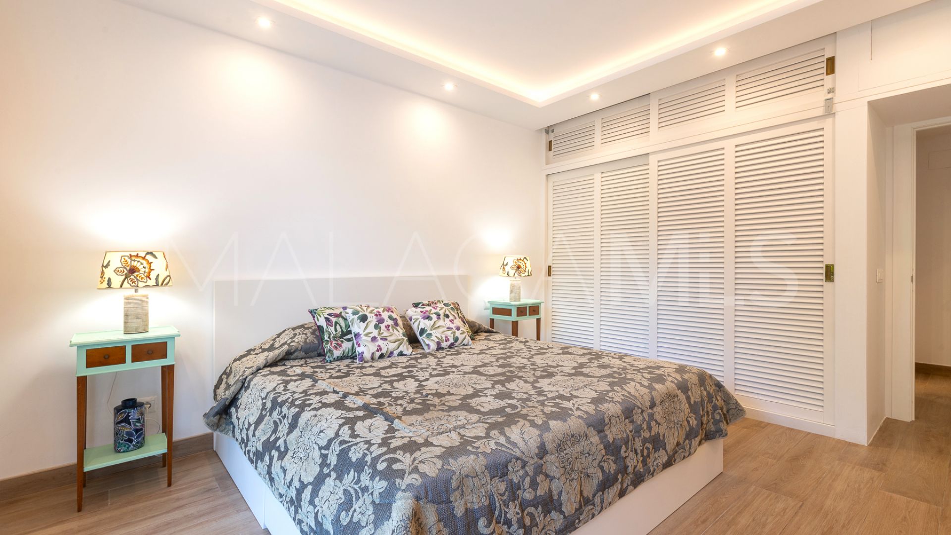 Apartamento planta baja a la venta in Puente Romano