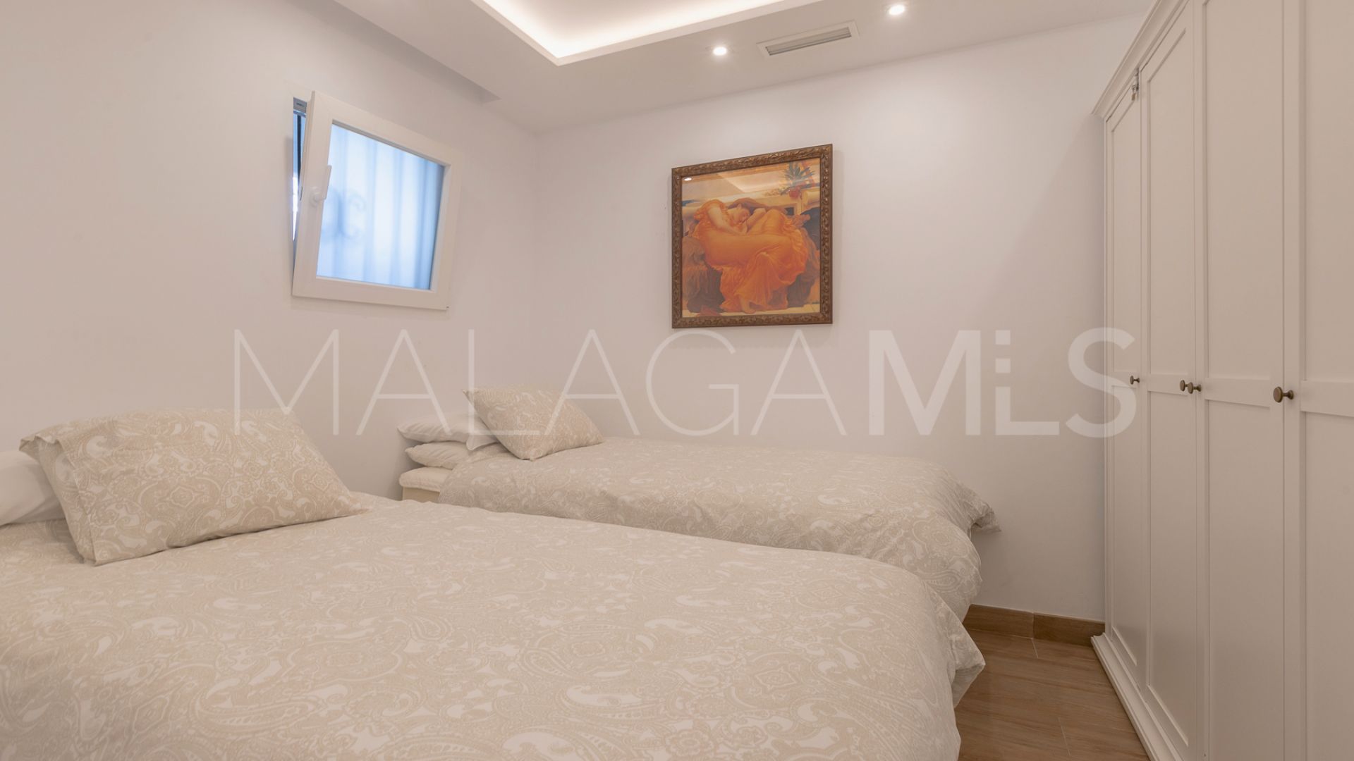 Apartamento planta baja a la venta in Puente Romano