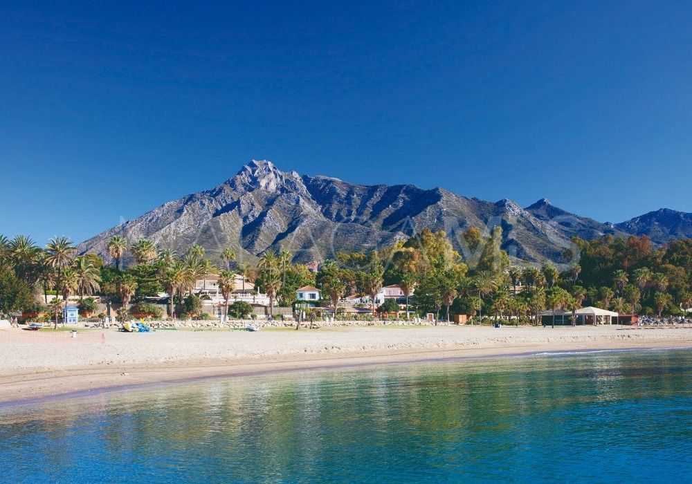 Apartamento planta baja a la venta in Puente Romano