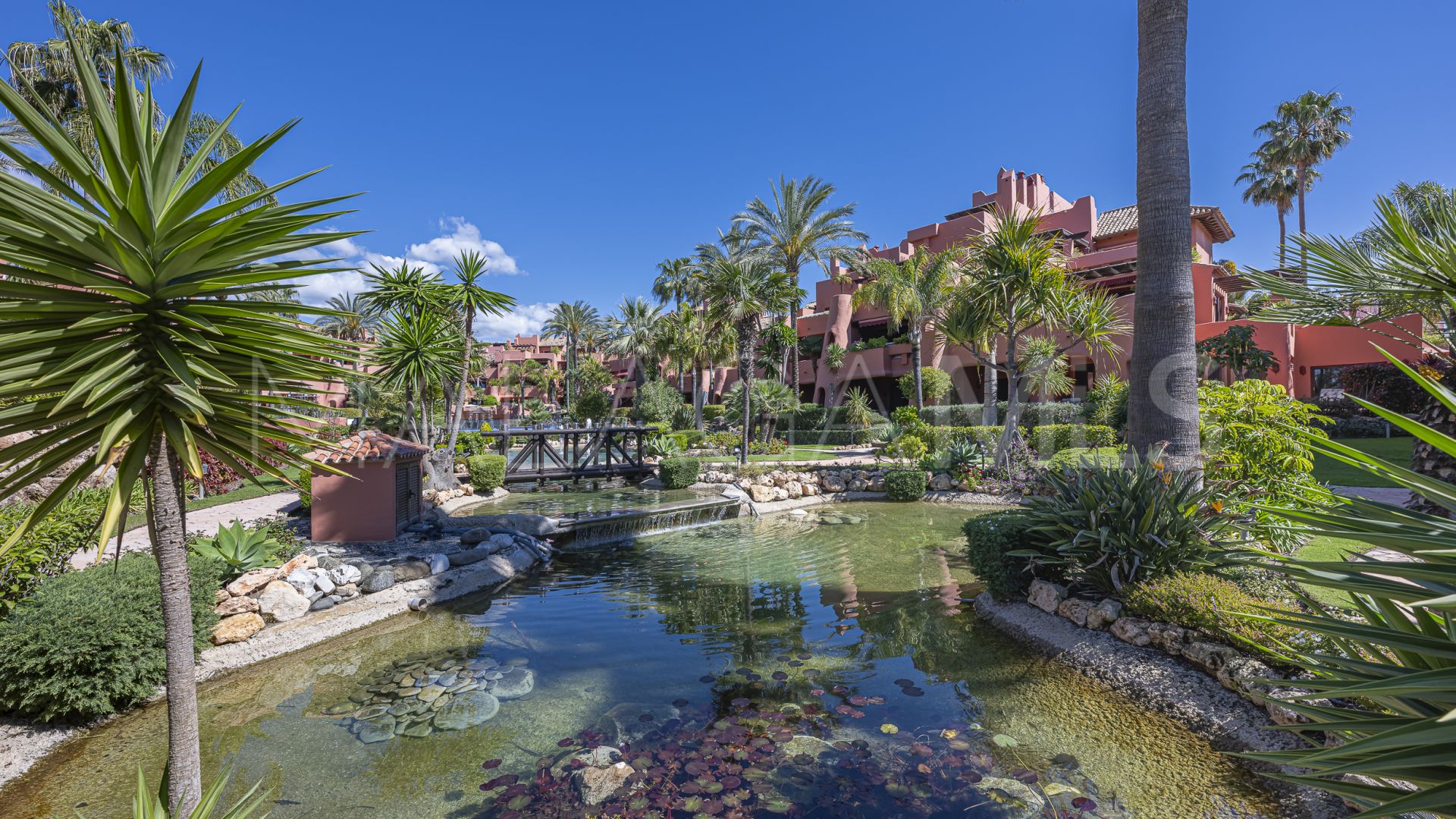 Penthouse for sale in Torre Bermeja