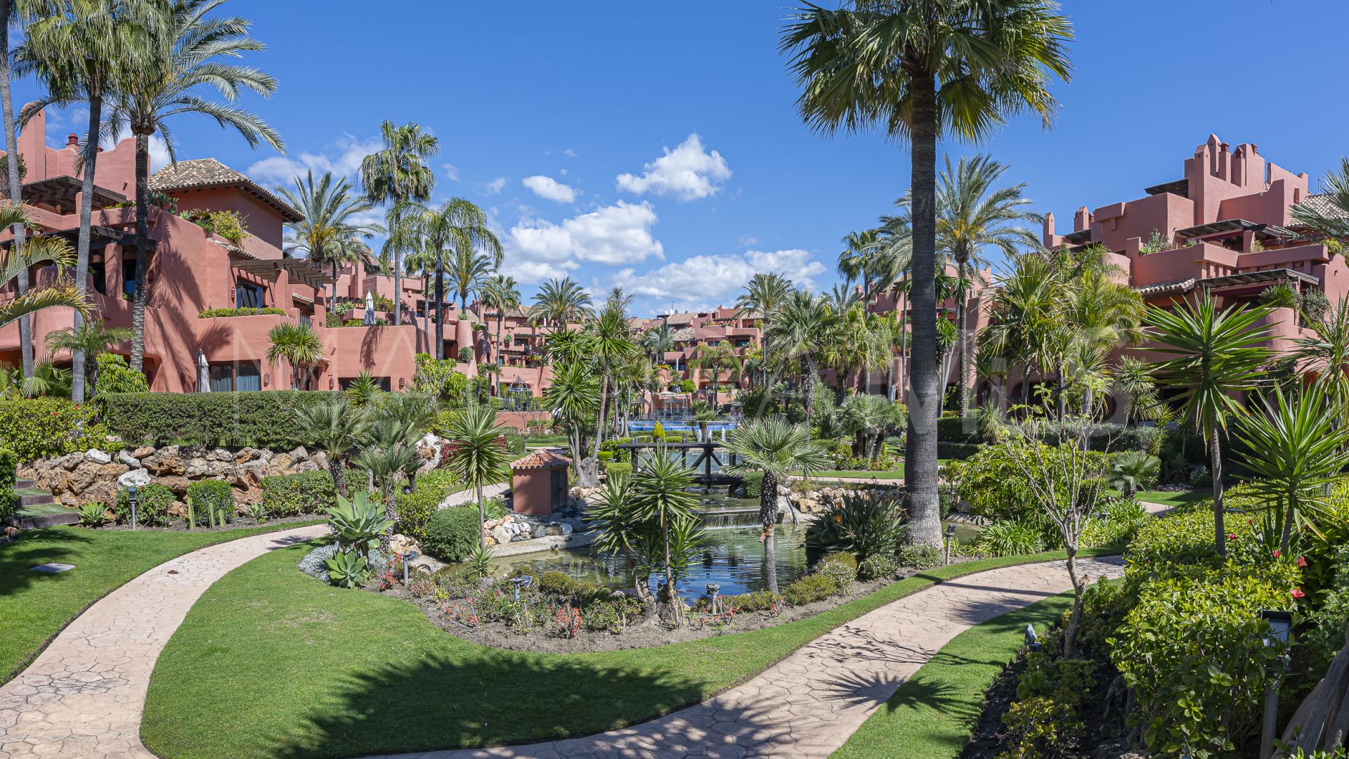 Penthouse for sale in Torre Bermeja