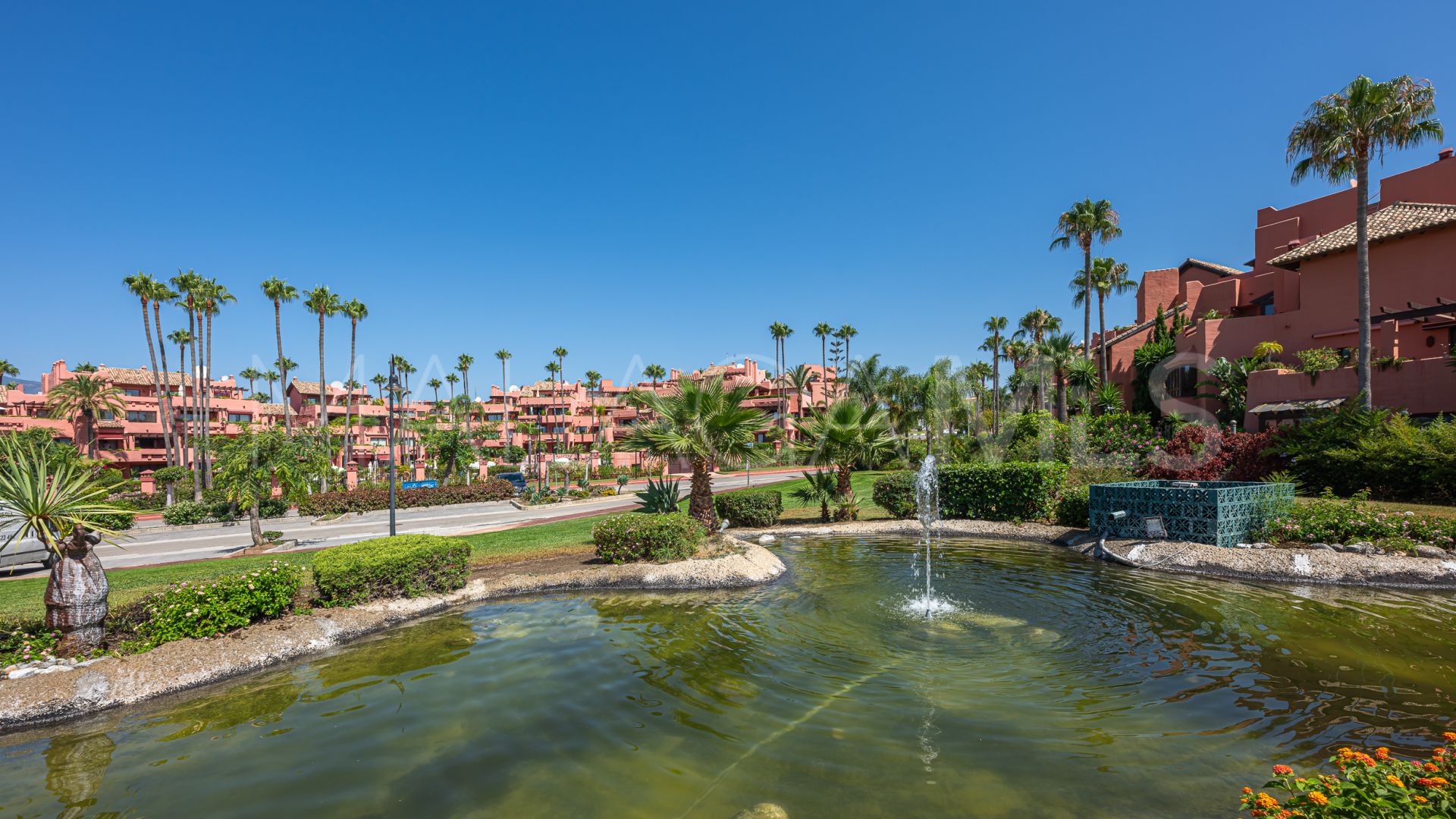 Penthouse for sale in Torre Bermeja