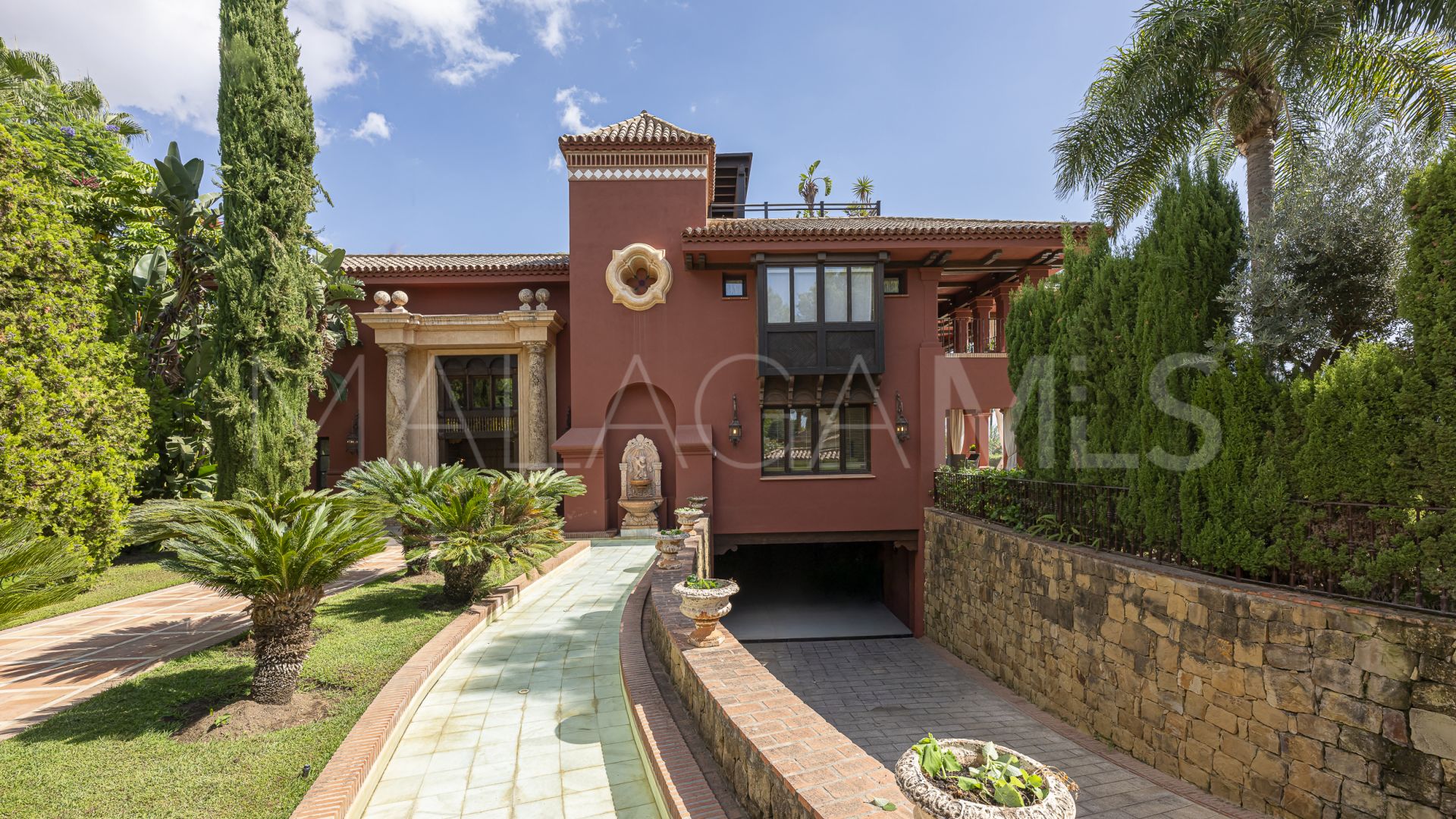 Sierra Blanca 6 bedrooms villa for sale