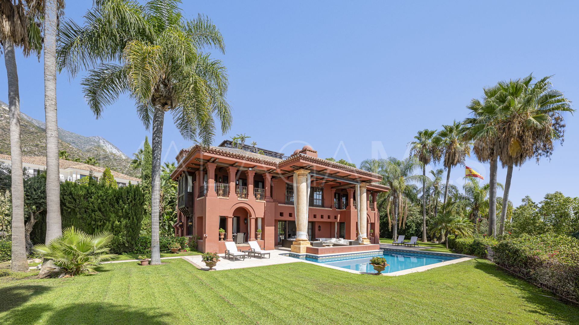 Sierra Blanca 6 bedrooms villa for sale