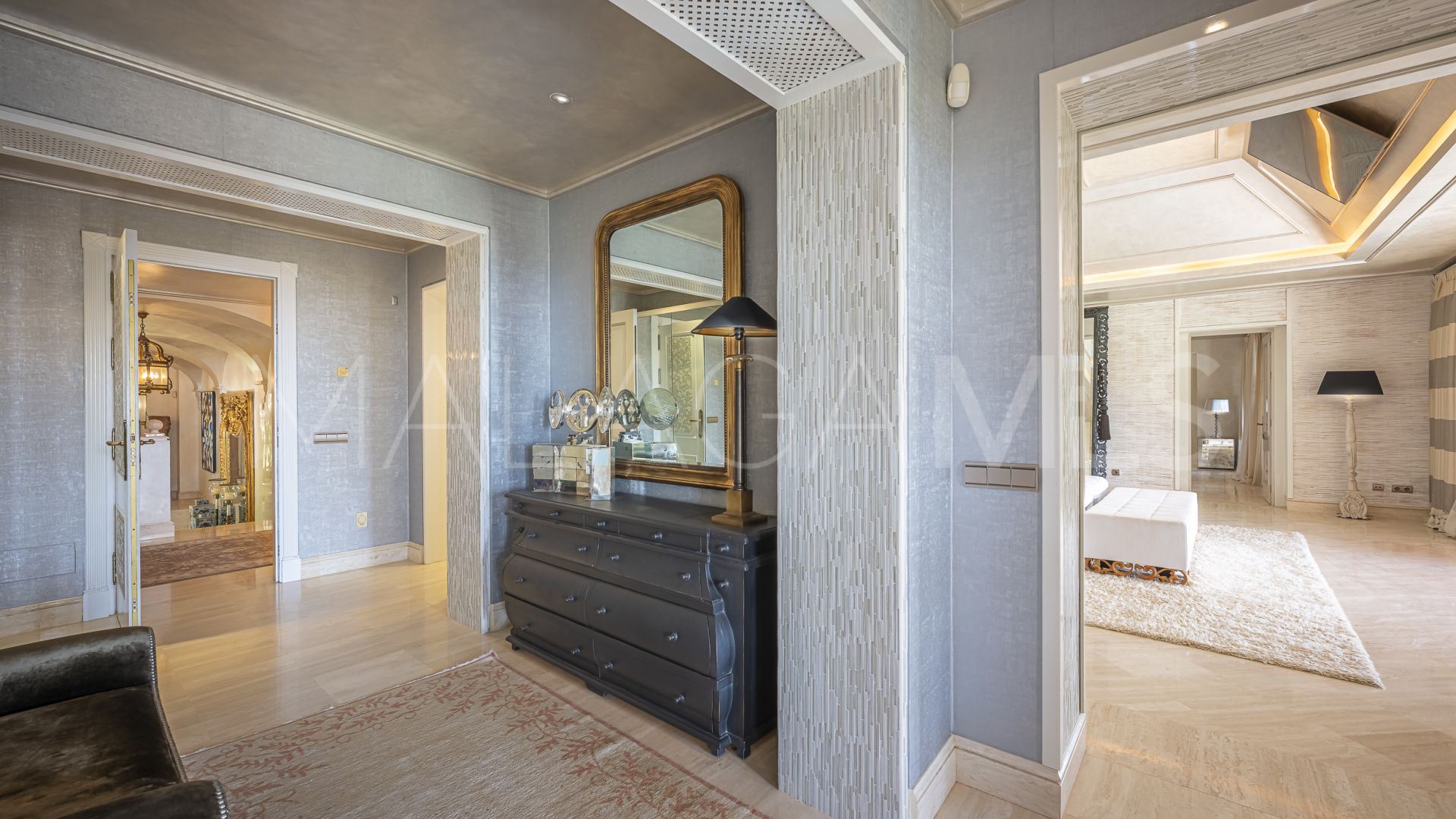 Sierra Blanca 6 bedrooms villa for sale