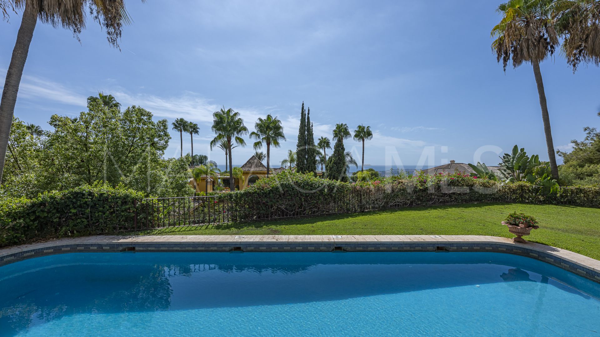 Sierra Blanca 6 bedrooms villa for sale