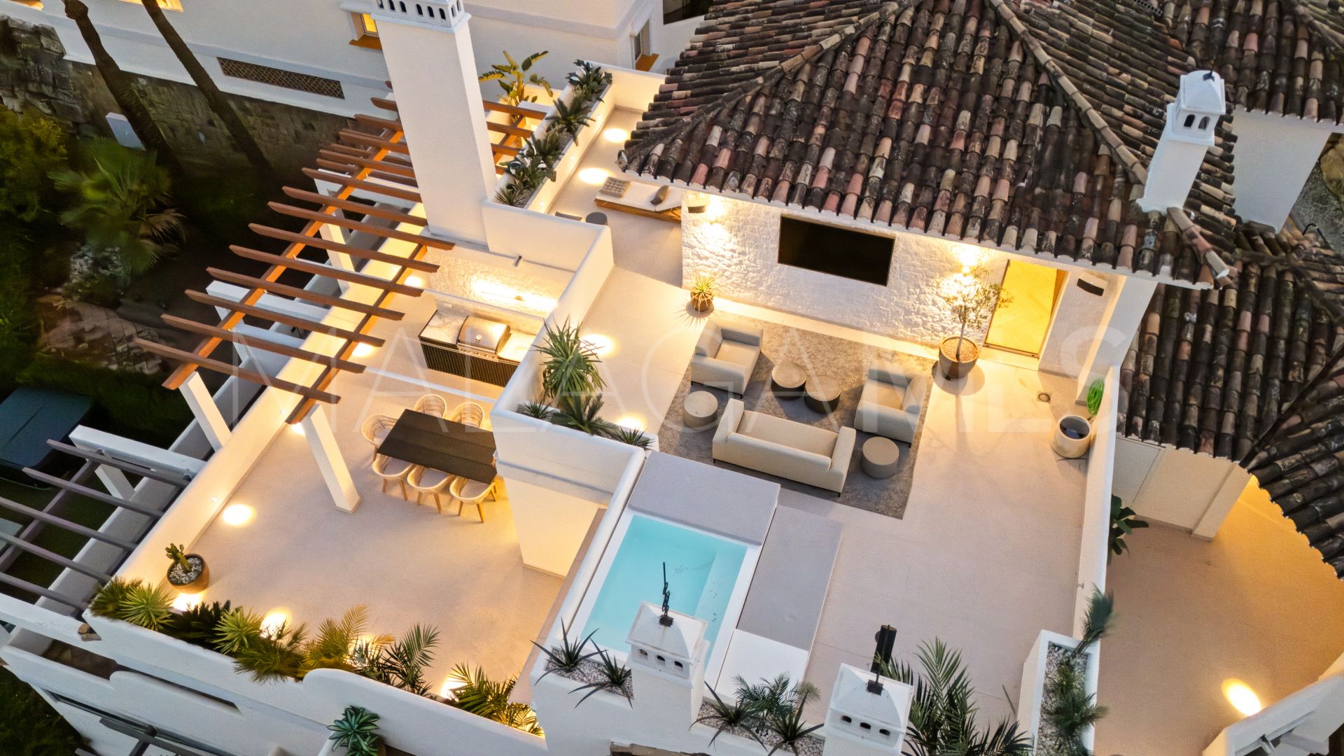 Tvåvånings takvåning for sale in Nueva Andalucia