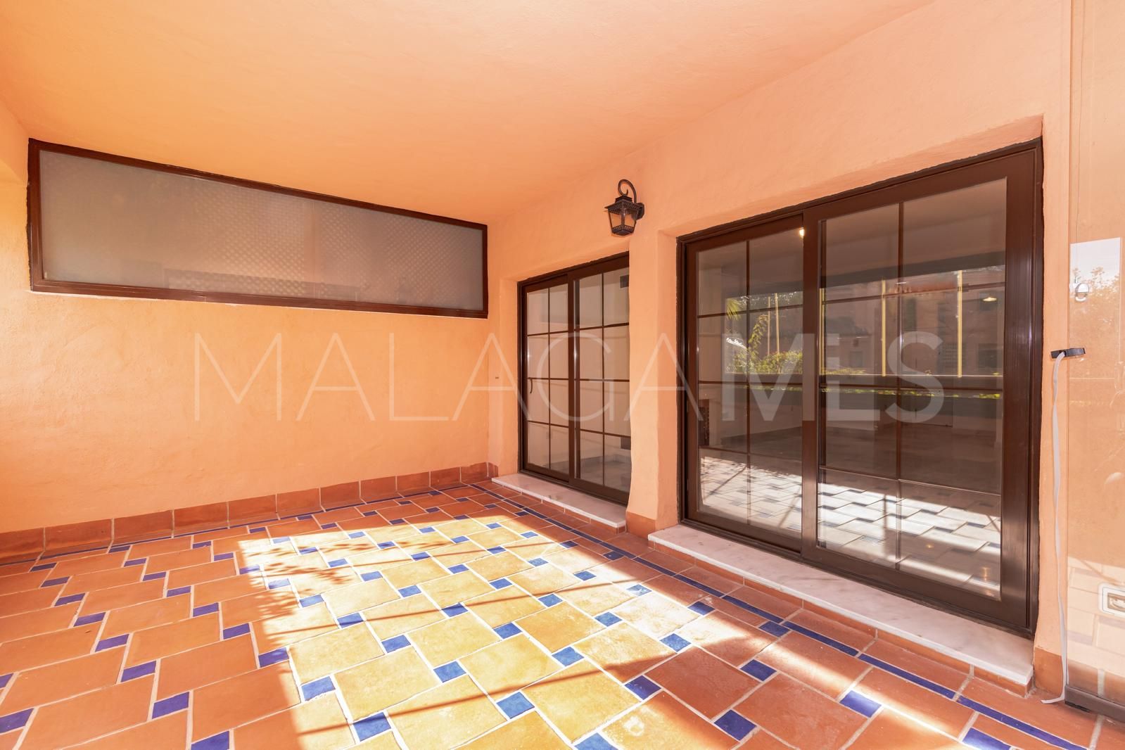 Buy Estepona 4 bedrooms apartment