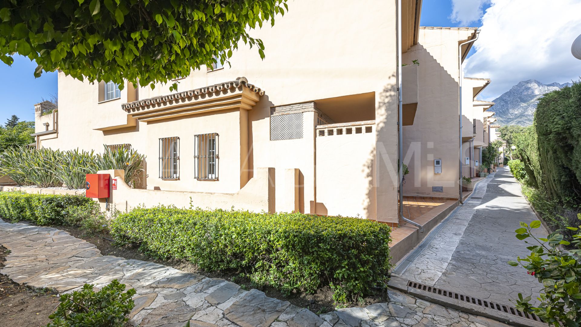 Oasis de Nagüeles 3 bedrooms town house for sale