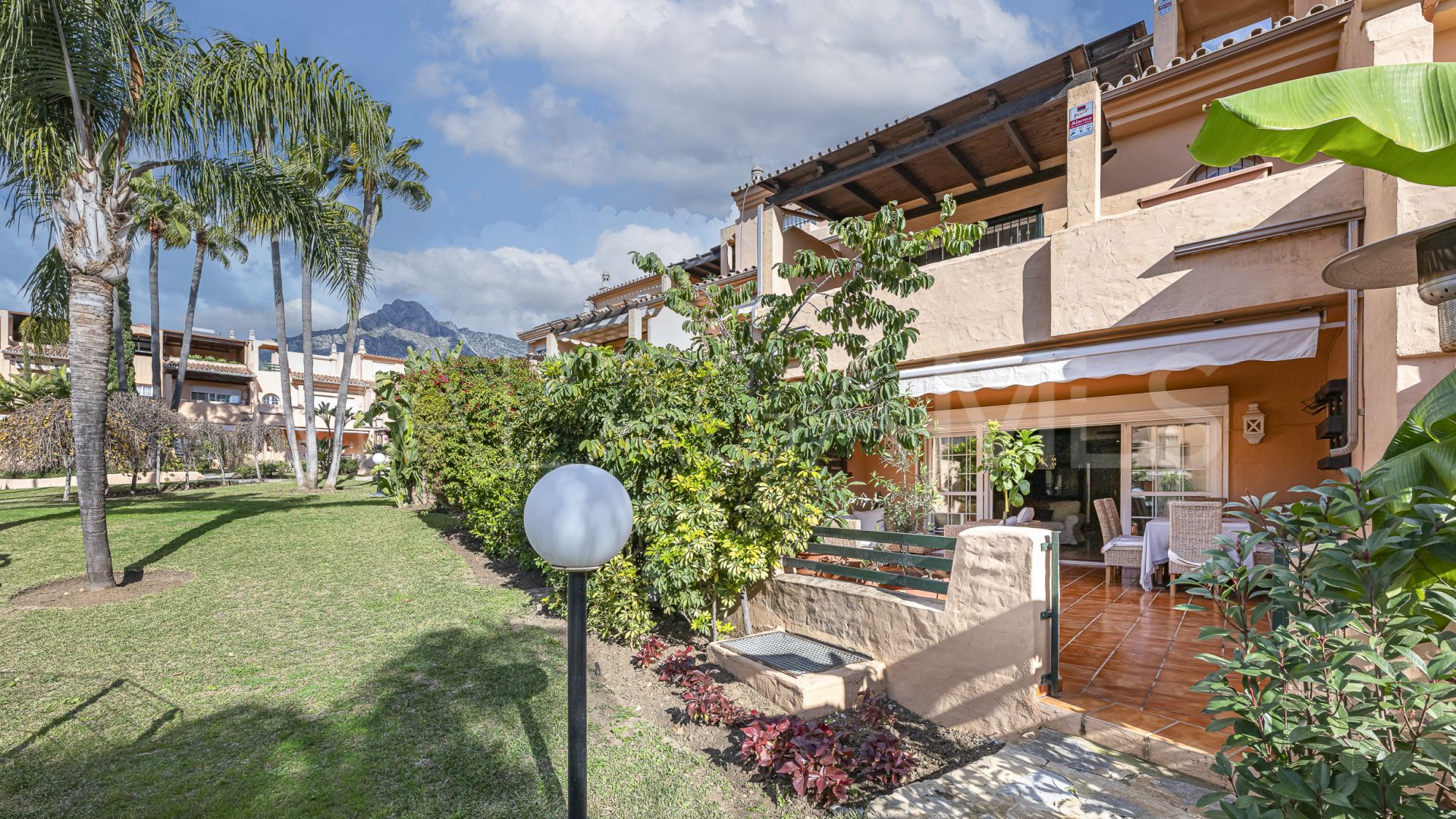 Oasis de Nagüeles 3 bedrooms town house for sale