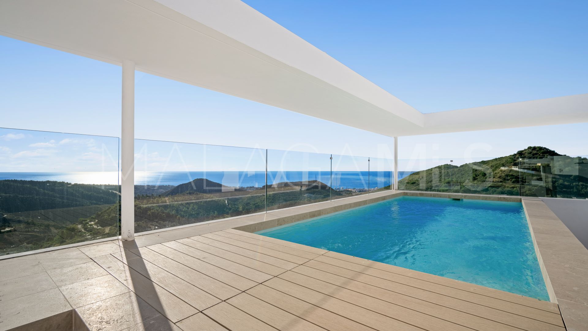 Buy Palo Alto penthouse