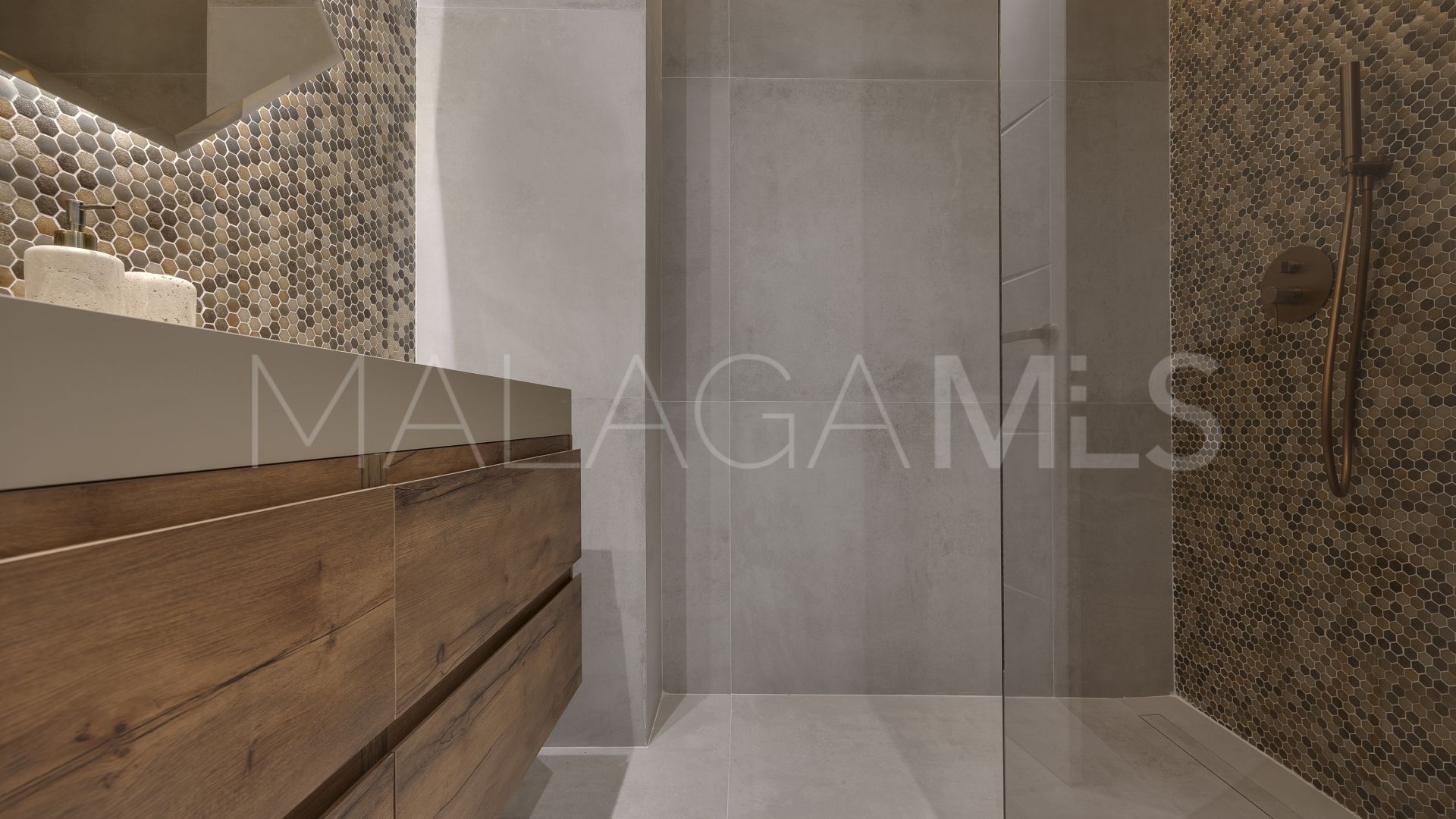 Buy apartment with 3 bedrooms in Altos de La Quinta