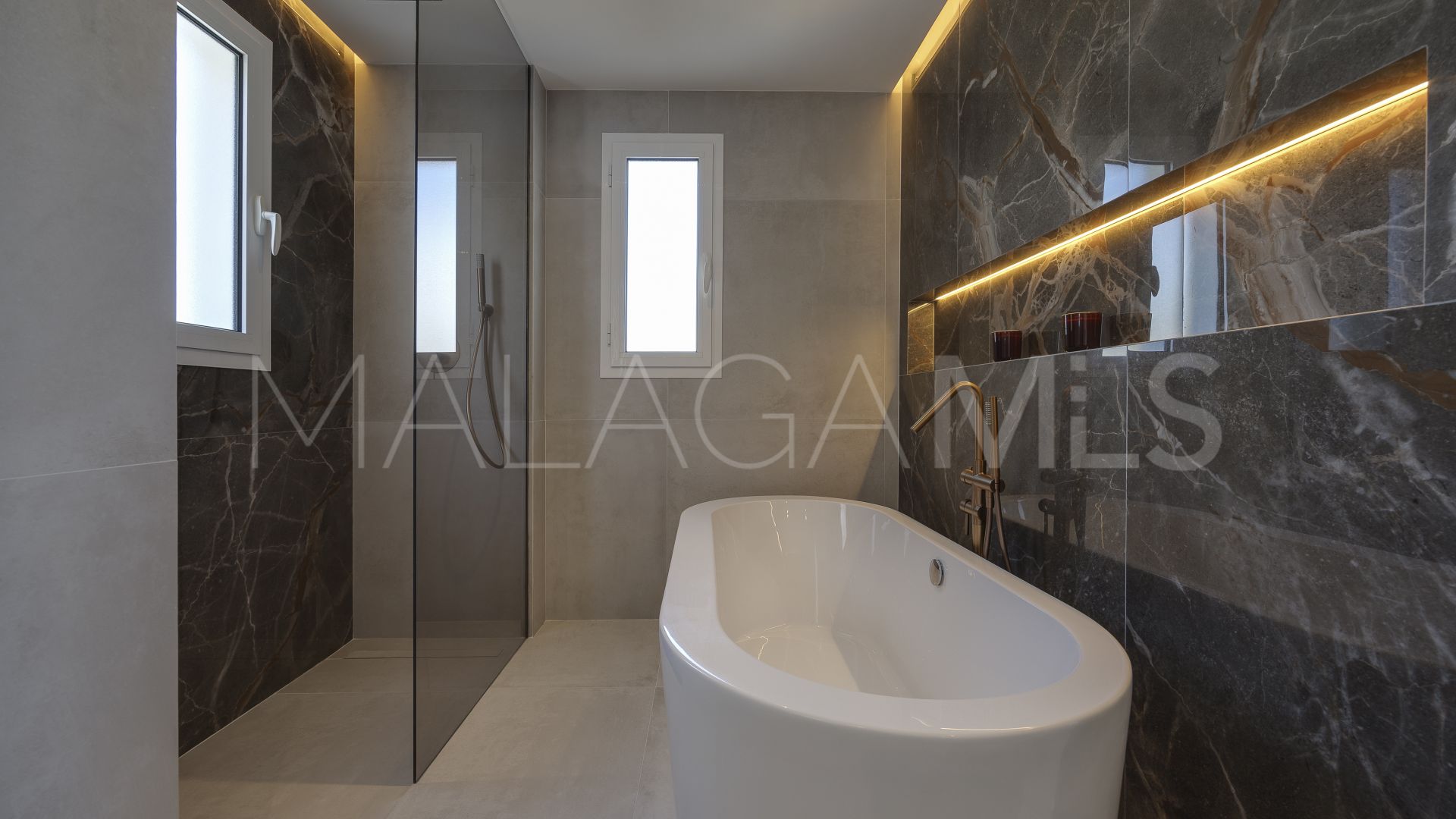 Buy apartment with 3 bedrooms in Altos de La Quinta