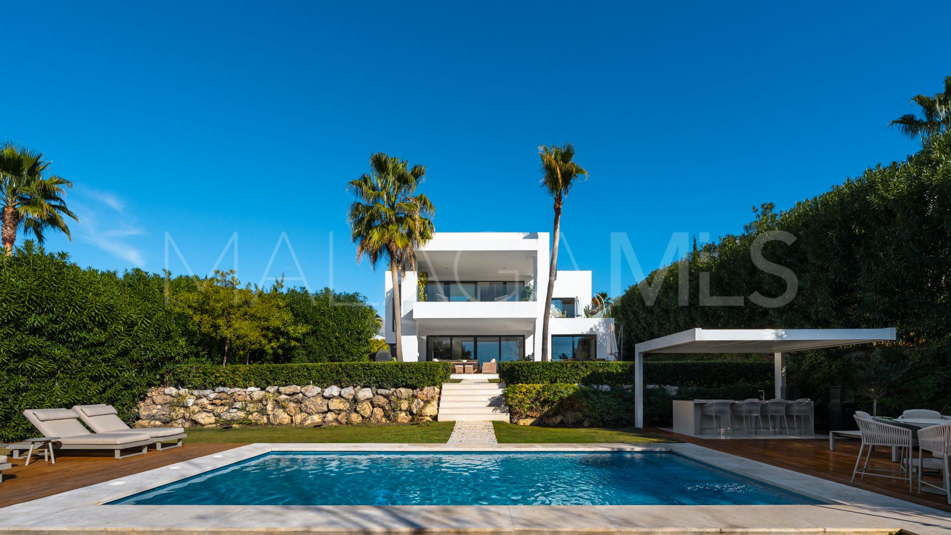 Villa in Los Olivos for sale