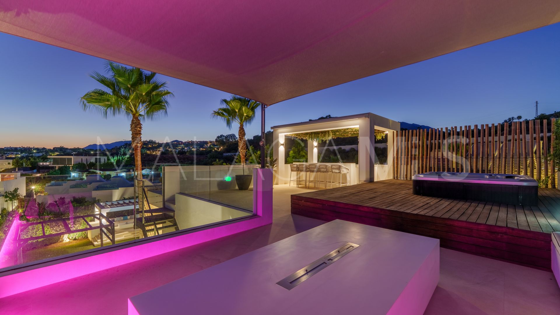 Villa for sale in Los Olivos with 6 bedrooms