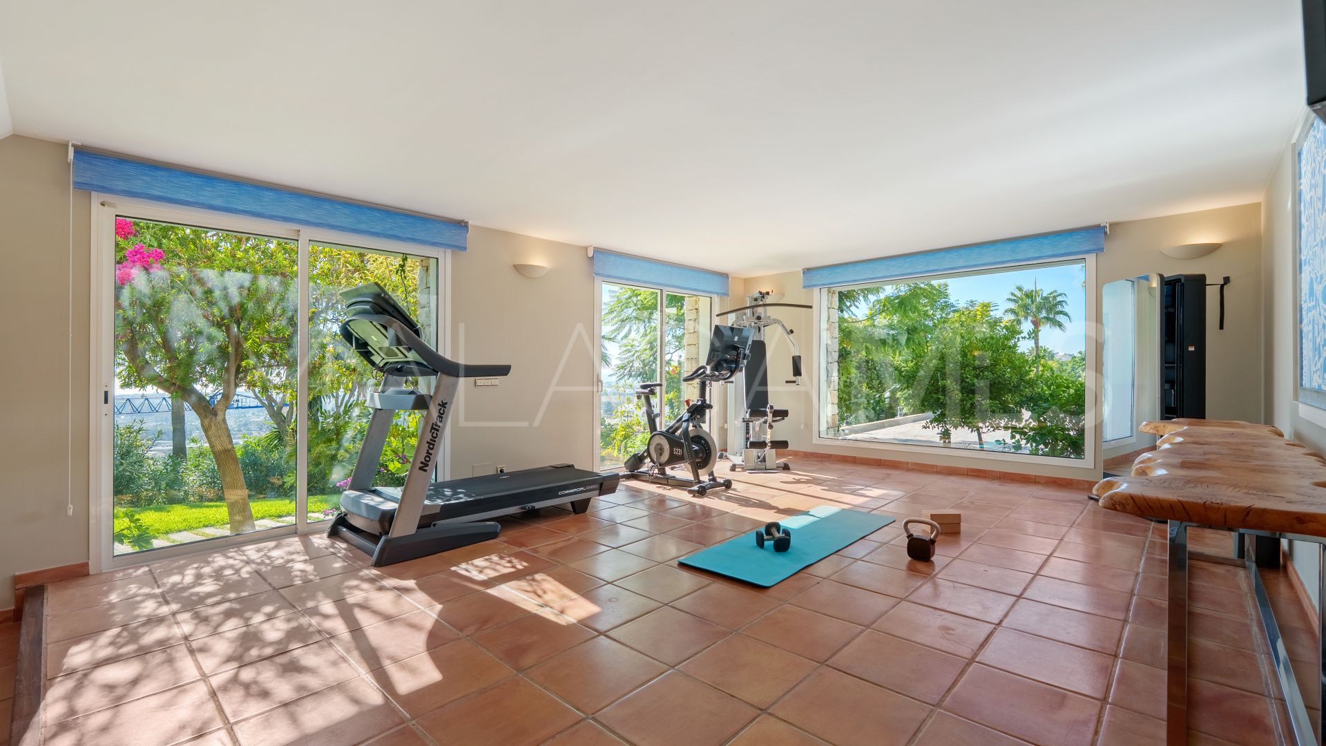 Villa for sale in Puerto del Almendro