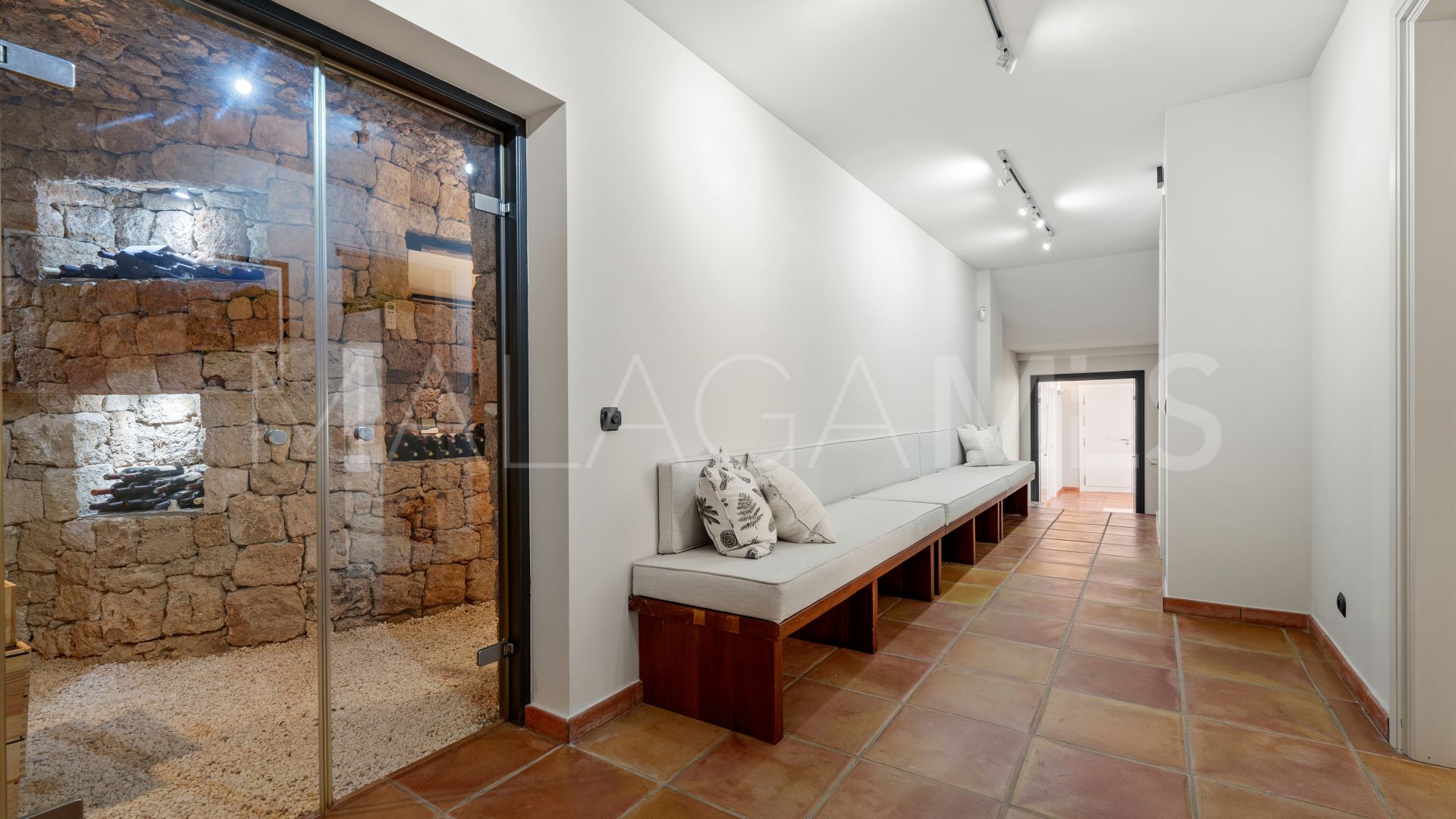 Villa for sale in Puerto del Almendro