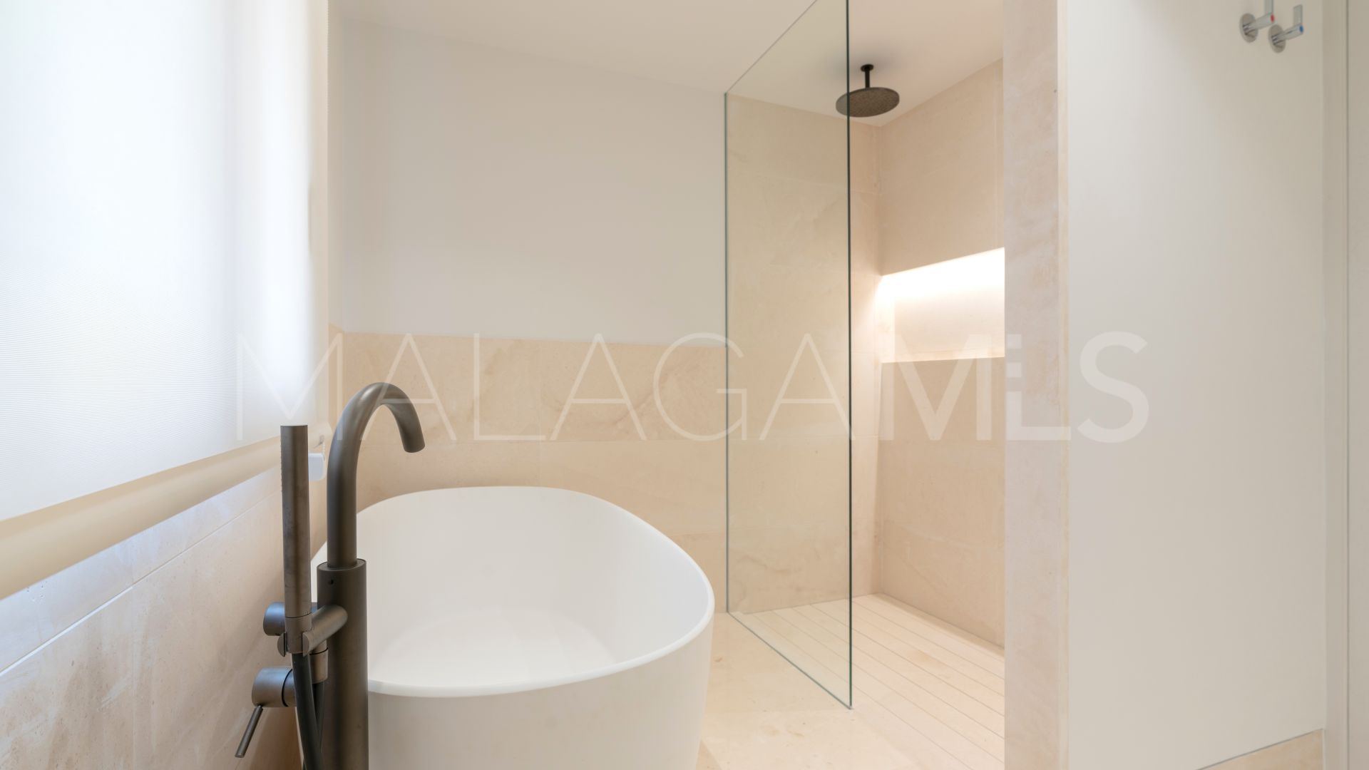 5 bedrooms Marbellamar semi detached house for sale