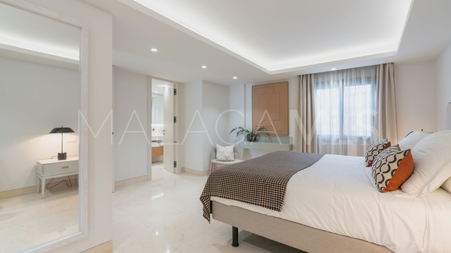 5 bedrooms Marbellamar semi detached house for sale