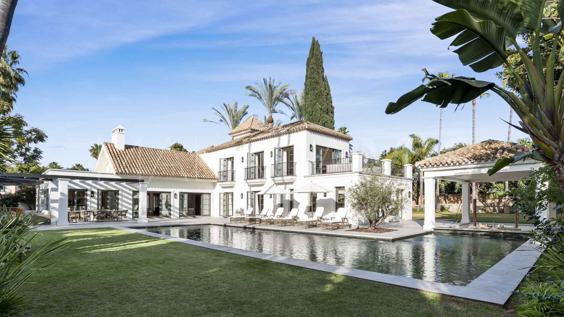 For sale Nueva Andalucia 5 bedrooms villa