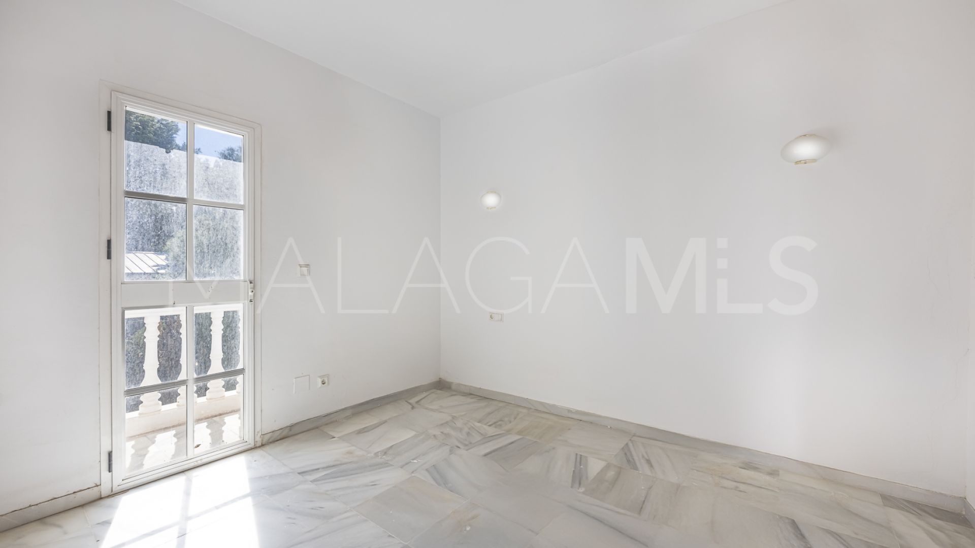 Hus i byn for sale in Altos del Rodeo