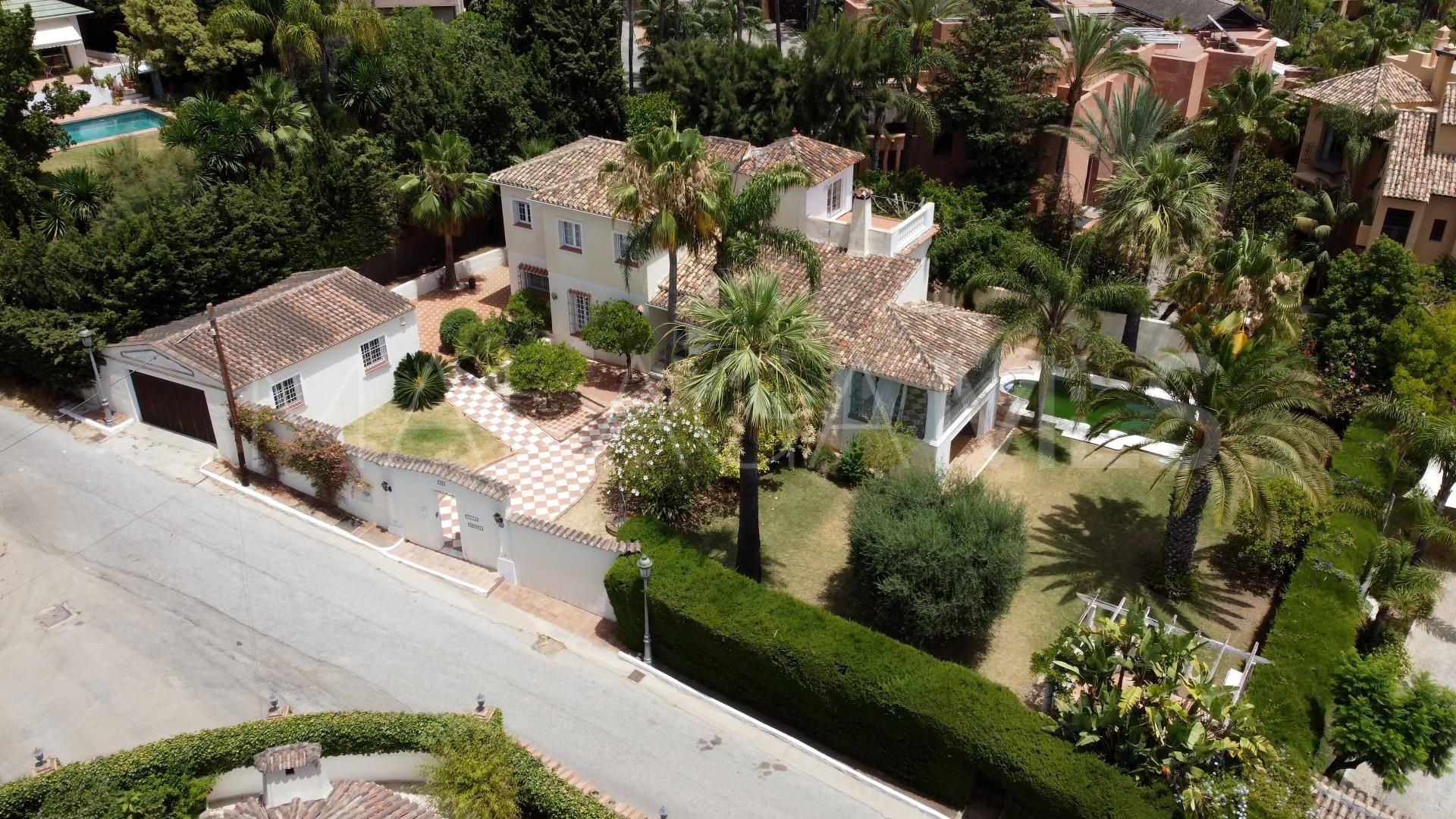Villa for sale in Nagüeles