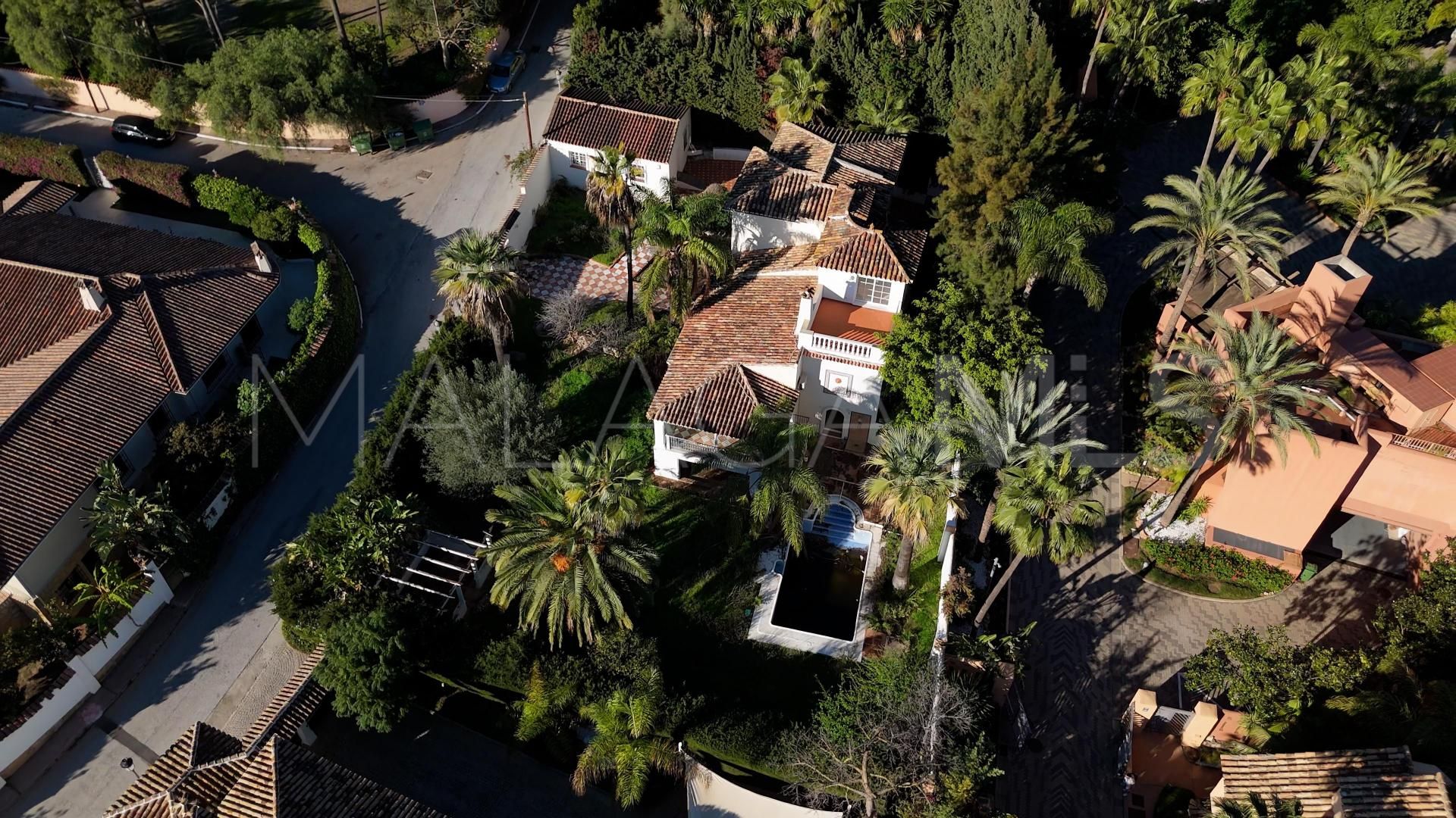Villa for sale in Nagüeles
