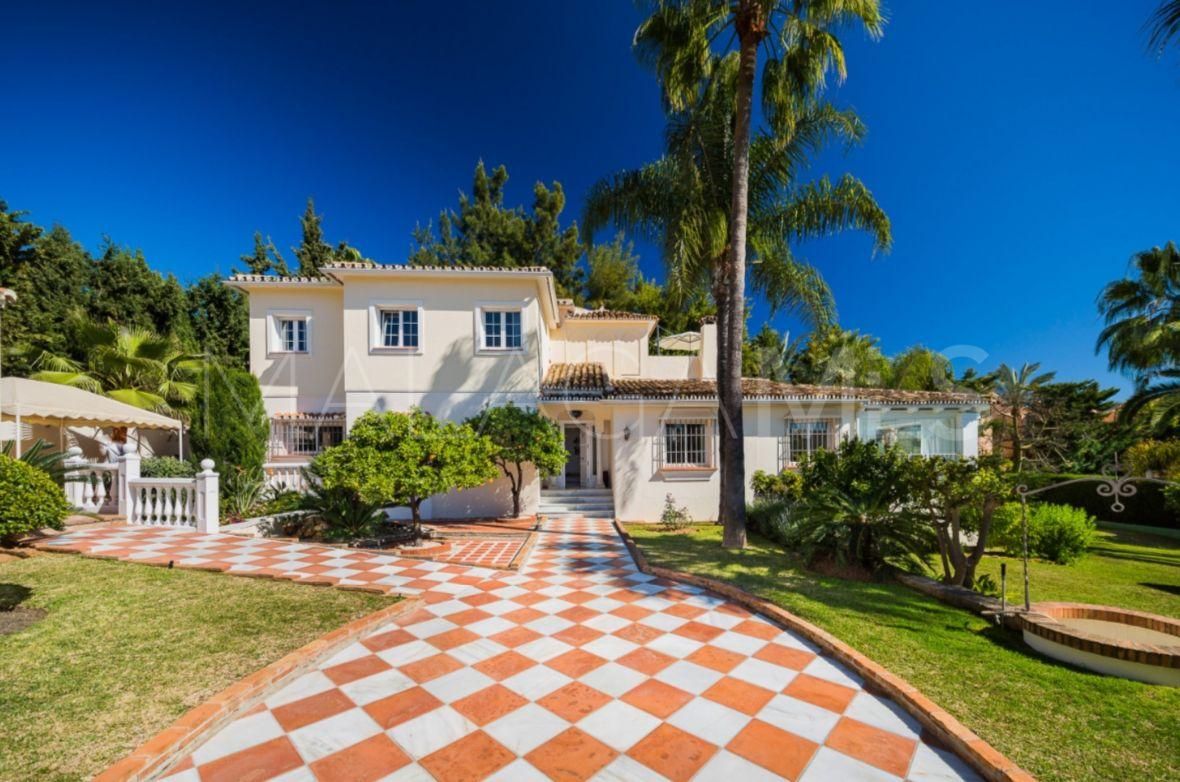Villa for sale in Nagüeles
