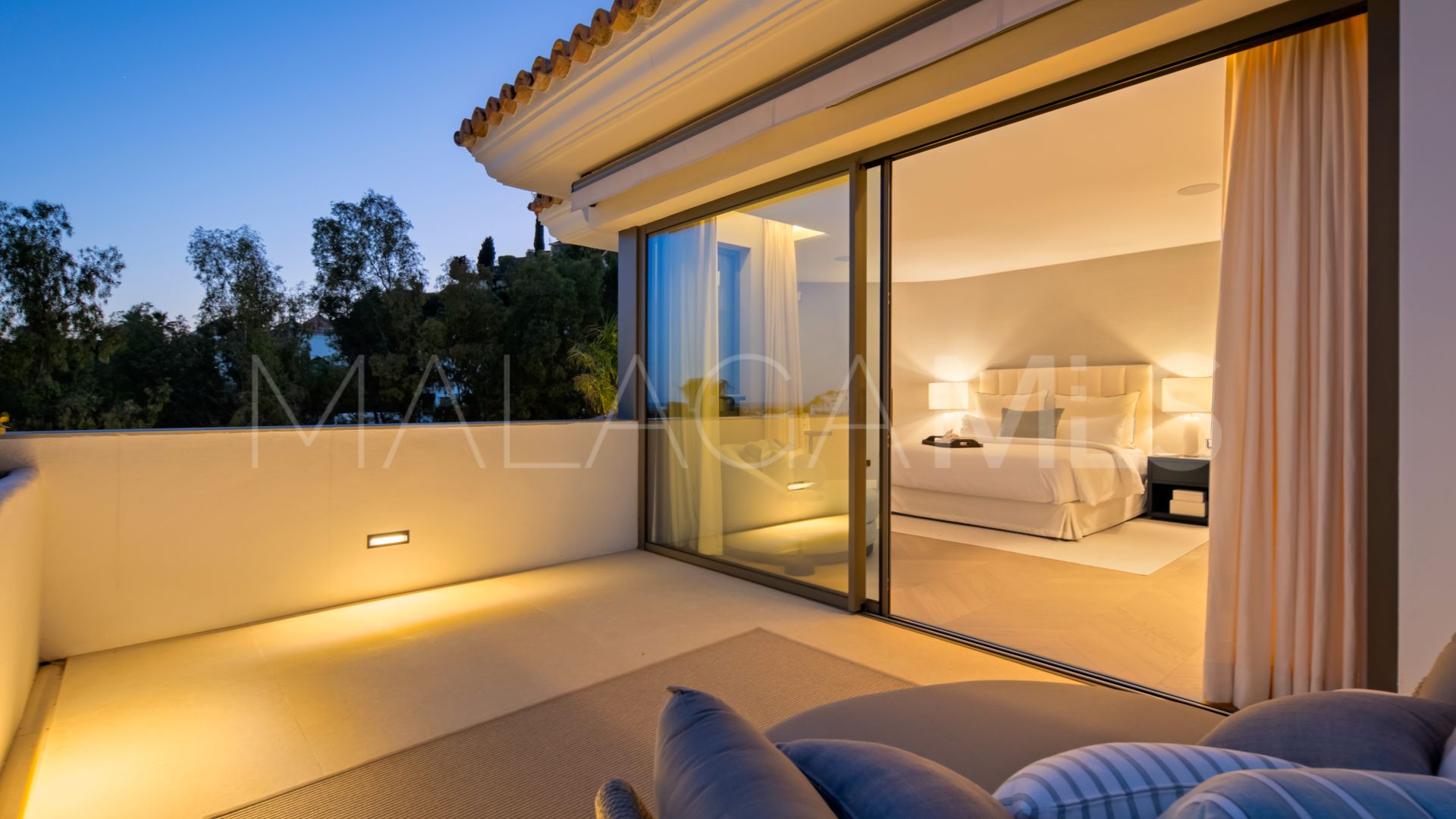 Villa for sale in El Herrojo