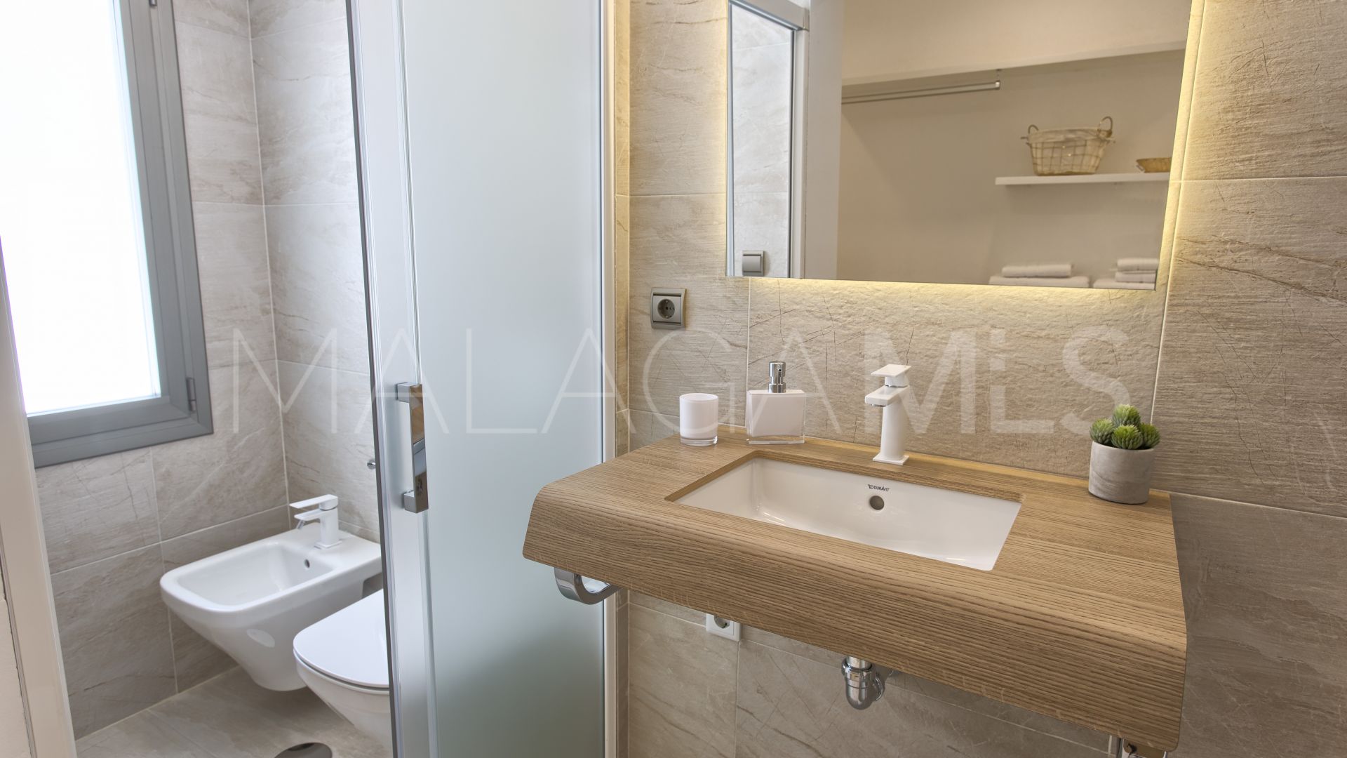 Maison jumelée for sale in Nueva Andalucia