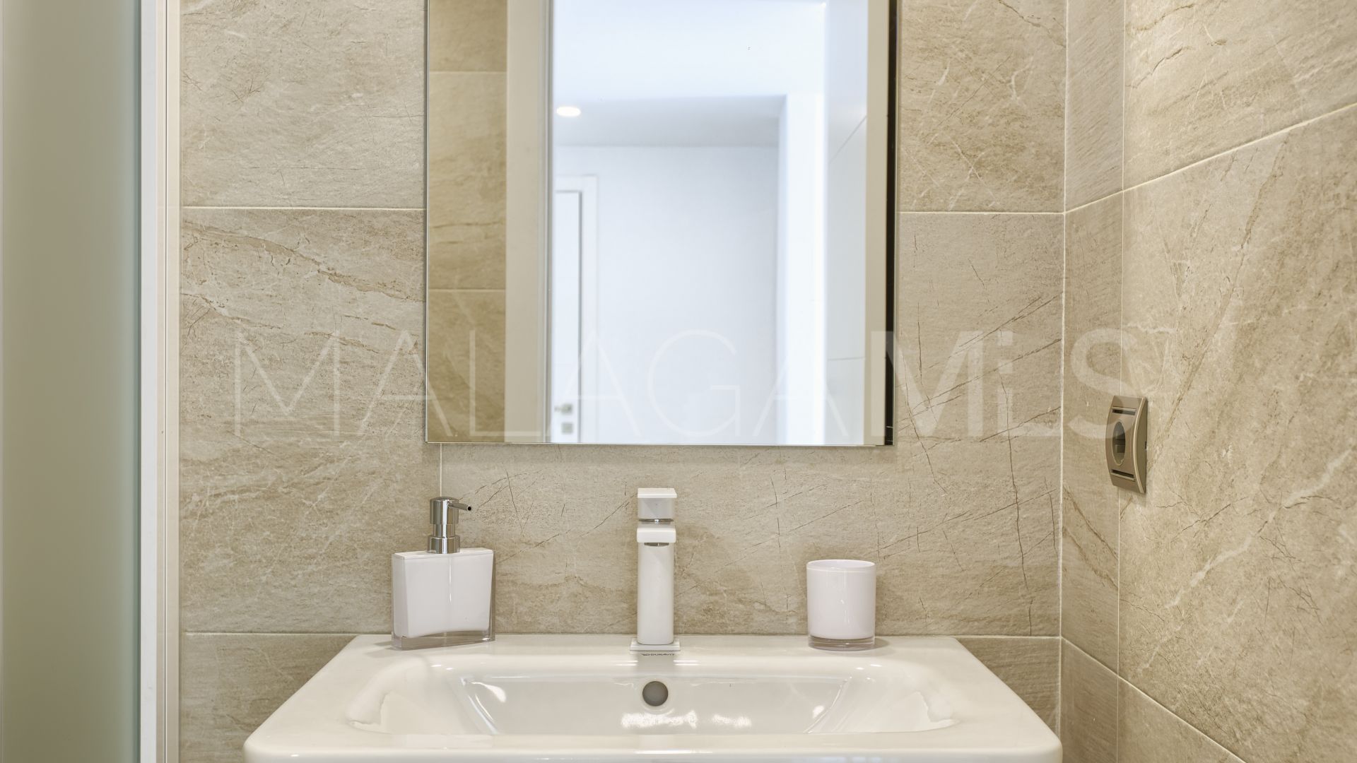 Maison jumelée for sale in Nueva Andalucia