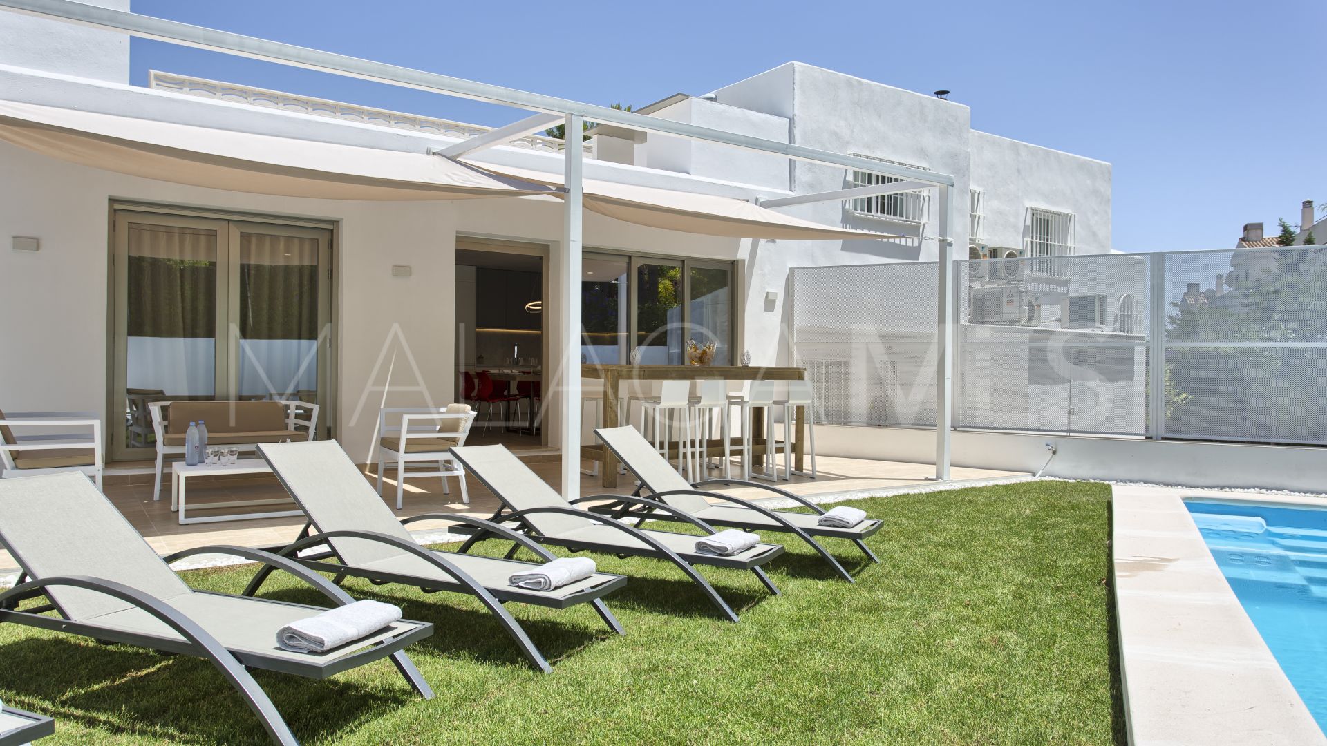Maison jumelée for sale in Nueva Andalucia