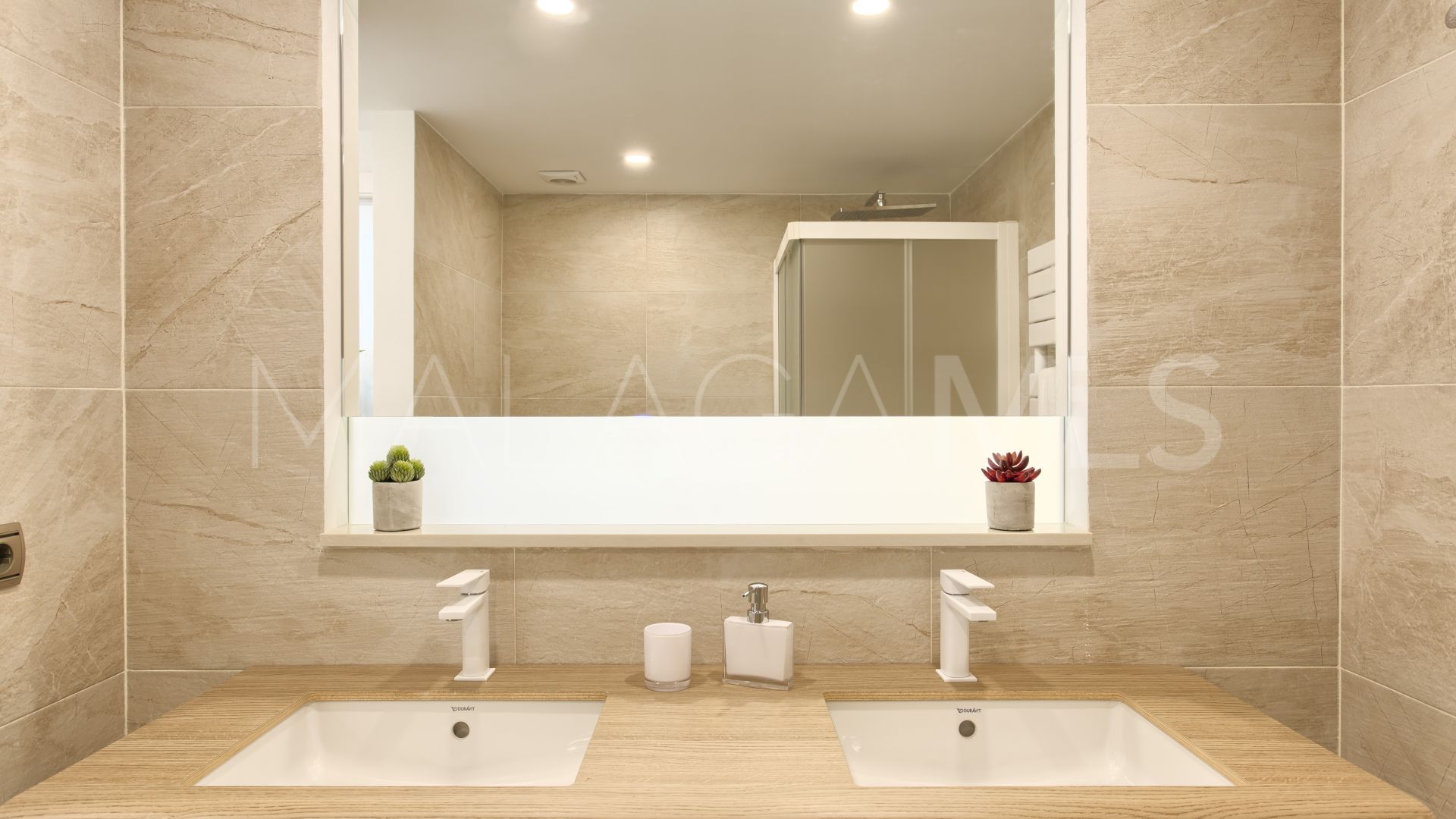 Maison jumelée for sale in Nueva Andalucia