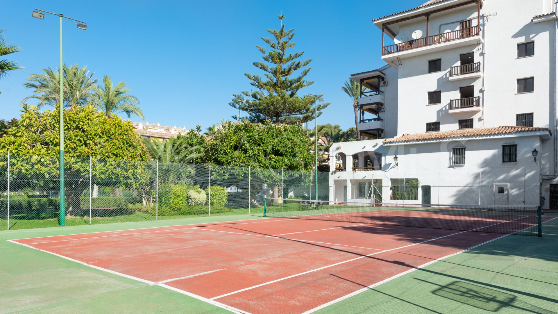 Appartement rez de chaussée for sale in Golden Mile