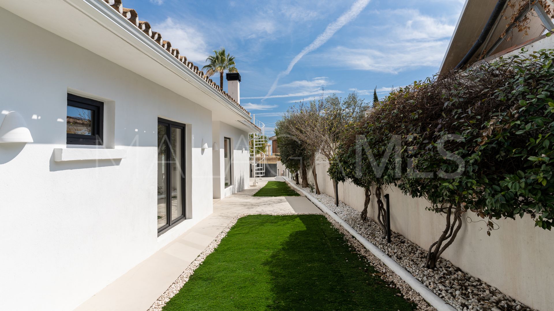 Villa for sale in El Pinillo
