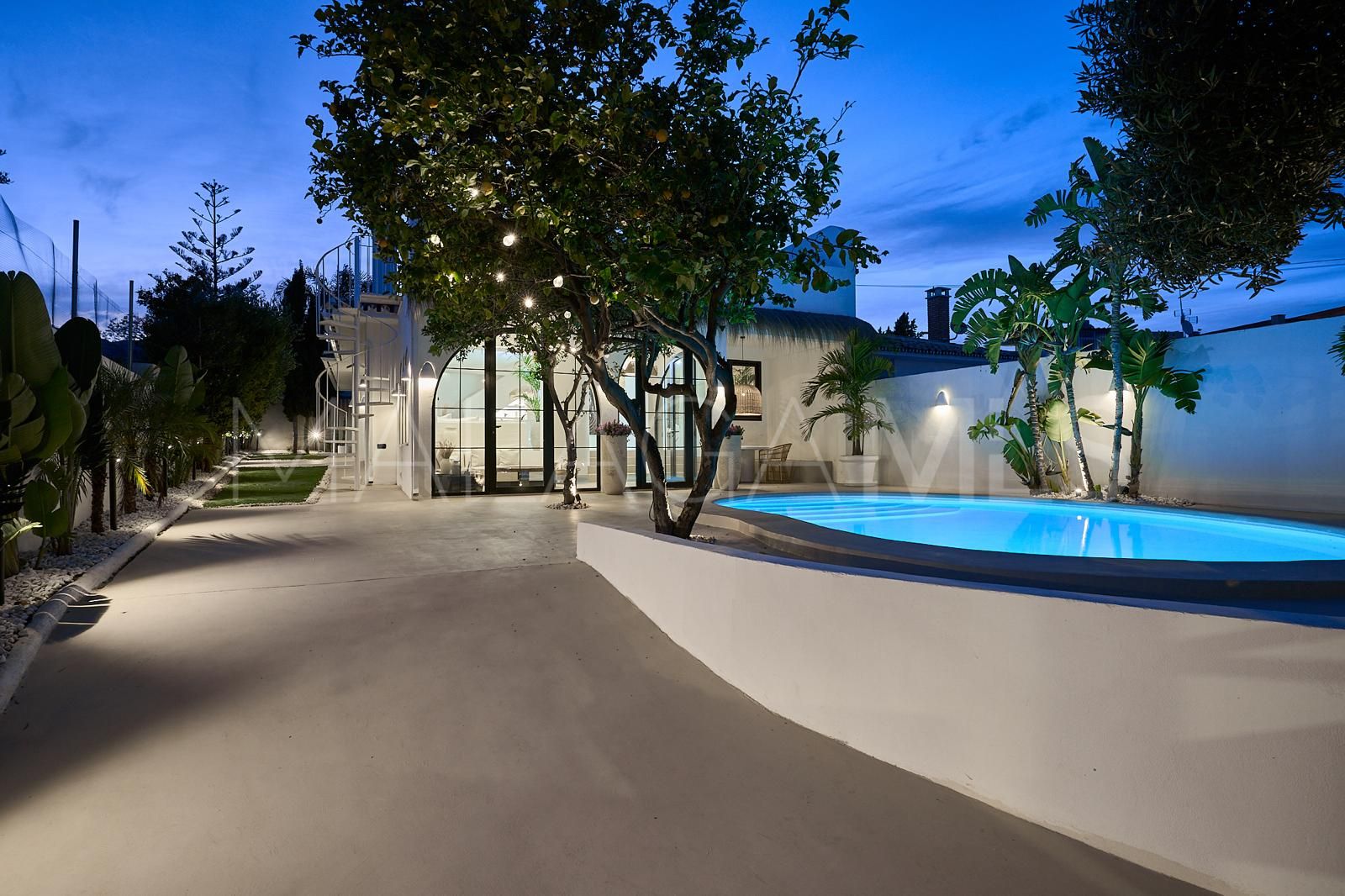 Villa for sale in El Pinillo