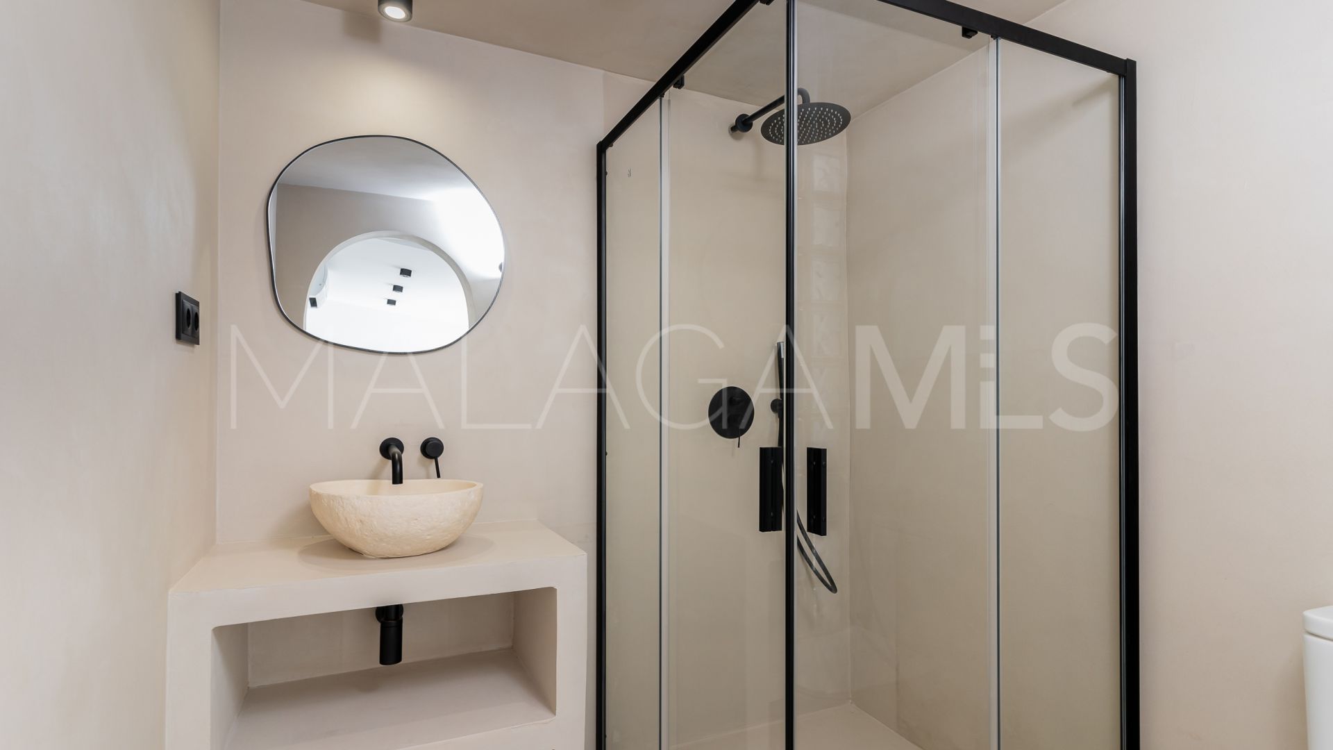 Villa for sale in El Pinillo