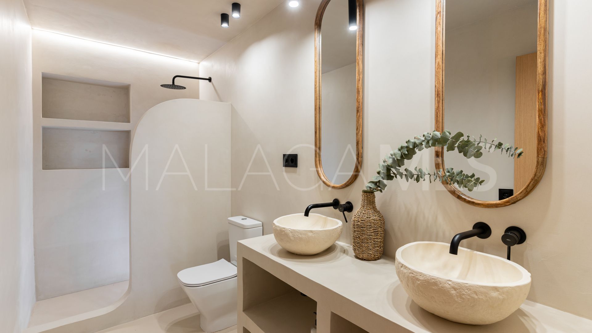 Villa for sale in El Pinillo