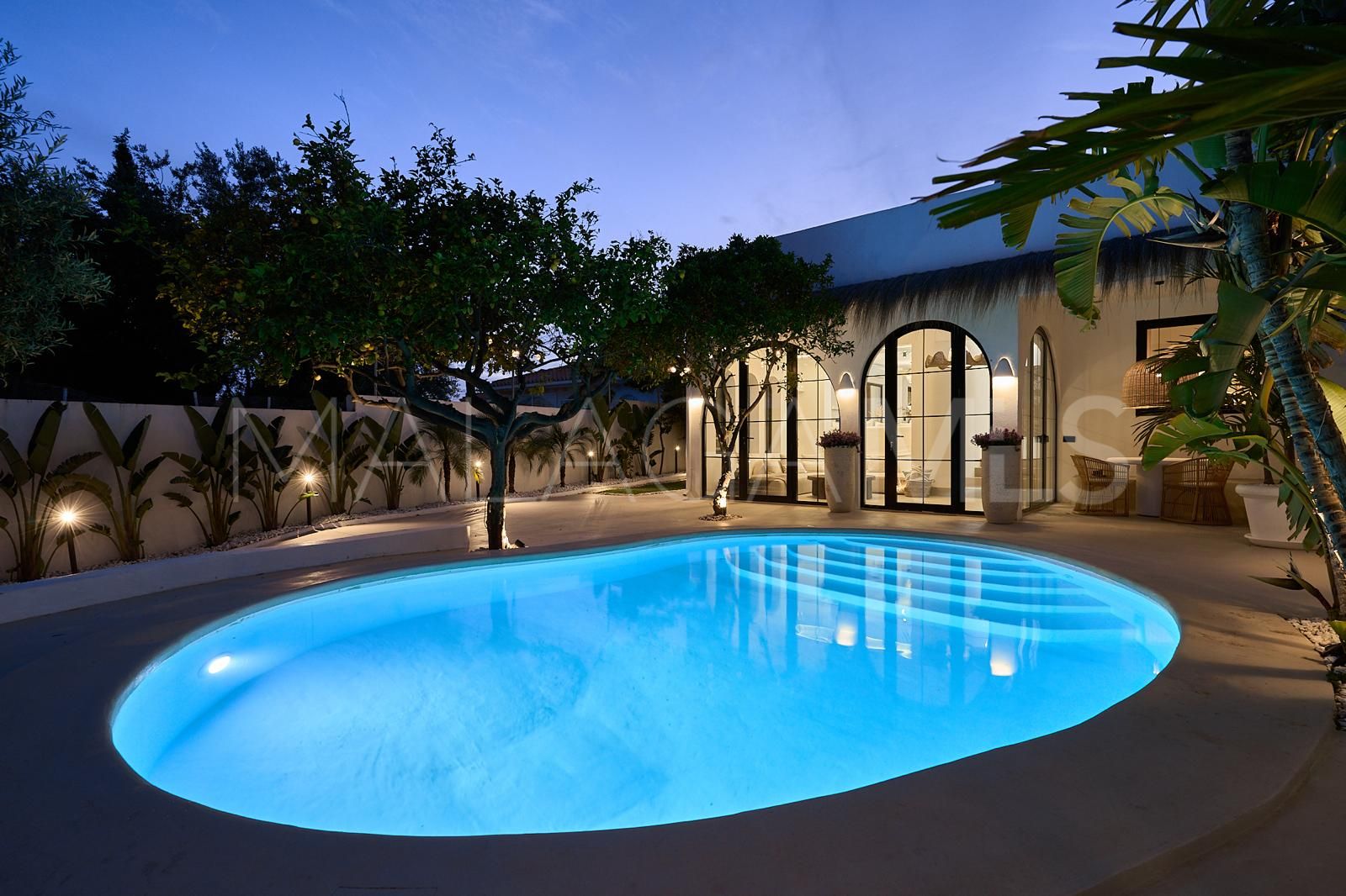 Villa for sale in El Pinillo