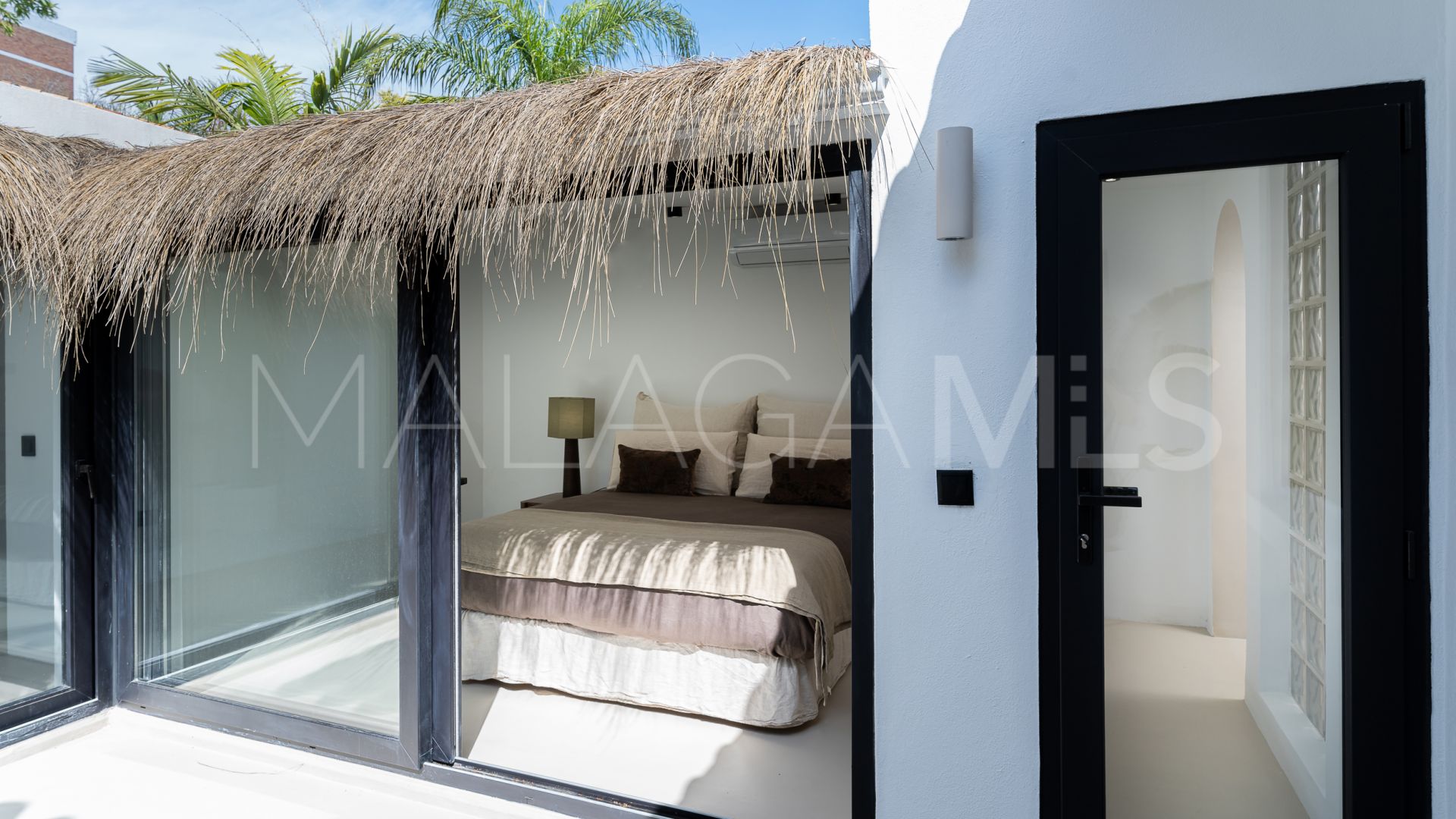 Villa for sale in El Pinillo