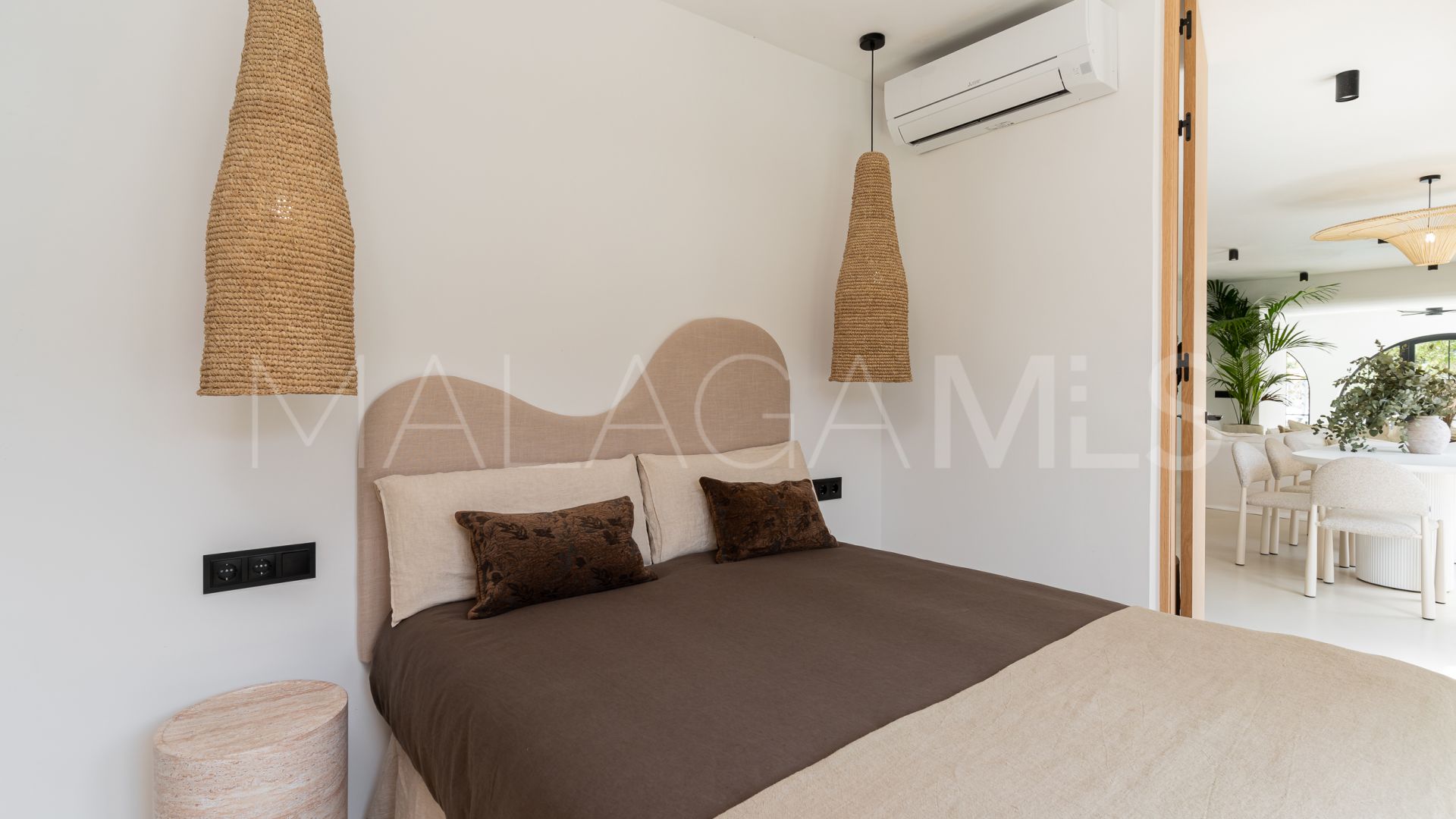 Villa for sale in El Pinillo