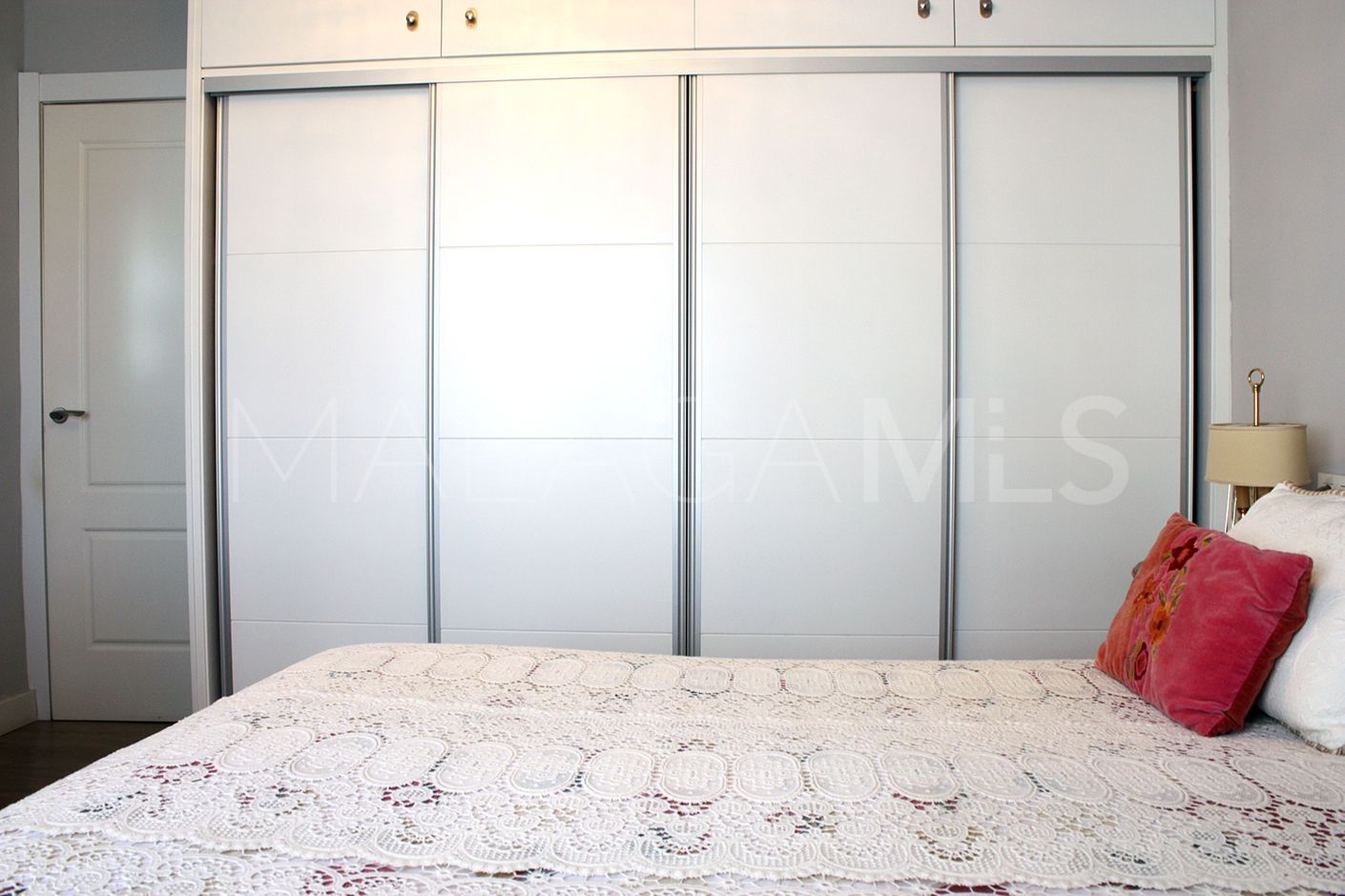 Flat for sale in La Carihuela