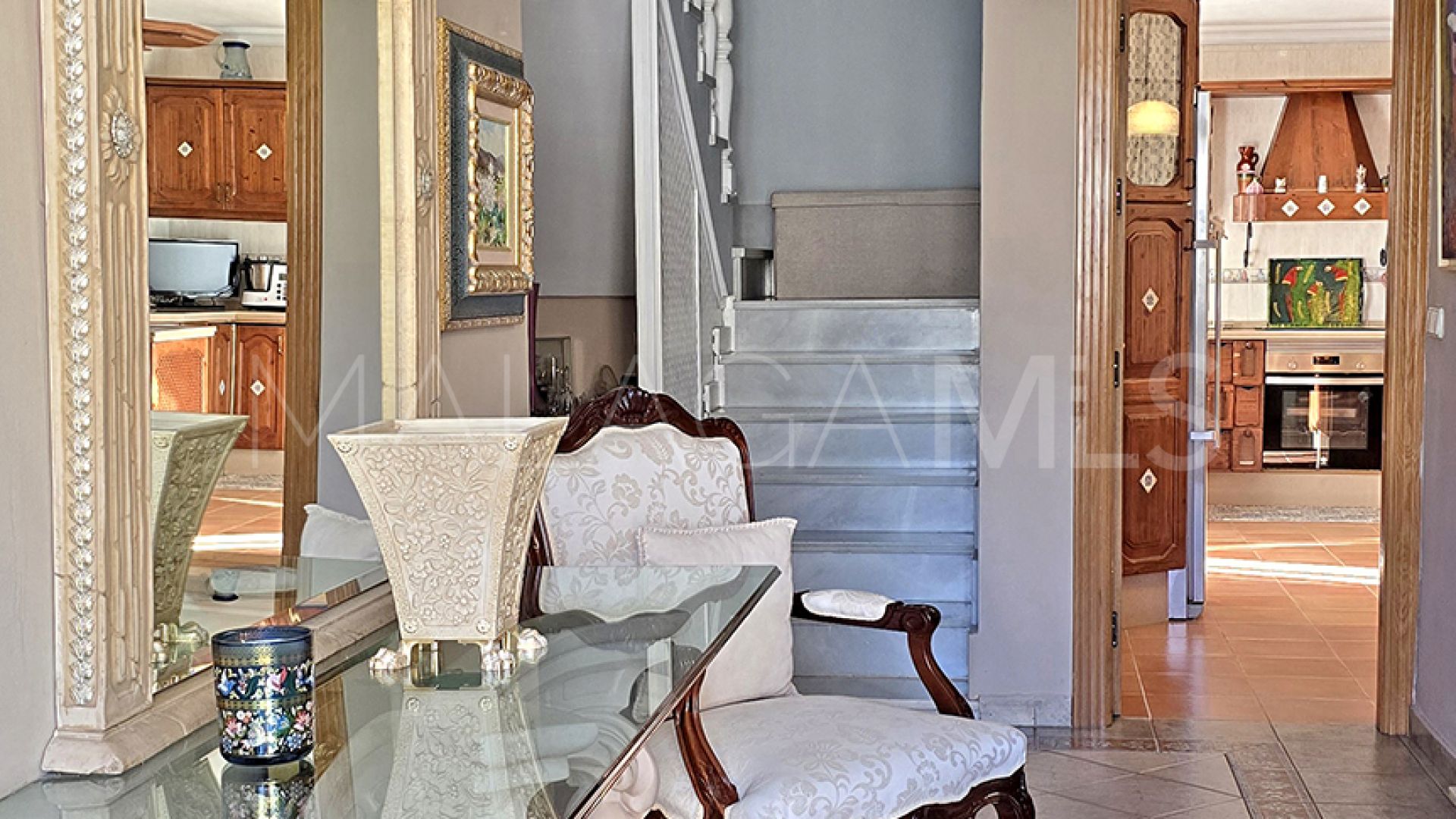 Villa for sale in Benalmadena Costa with 6 bedrooms