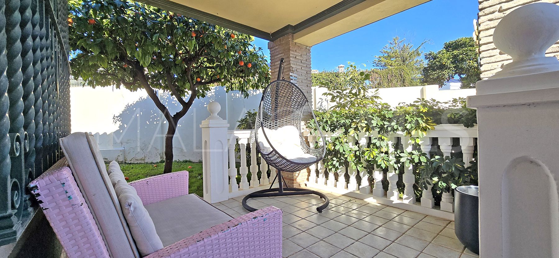 Villa for sale in Benalmadena Costa with 6 bedrooms