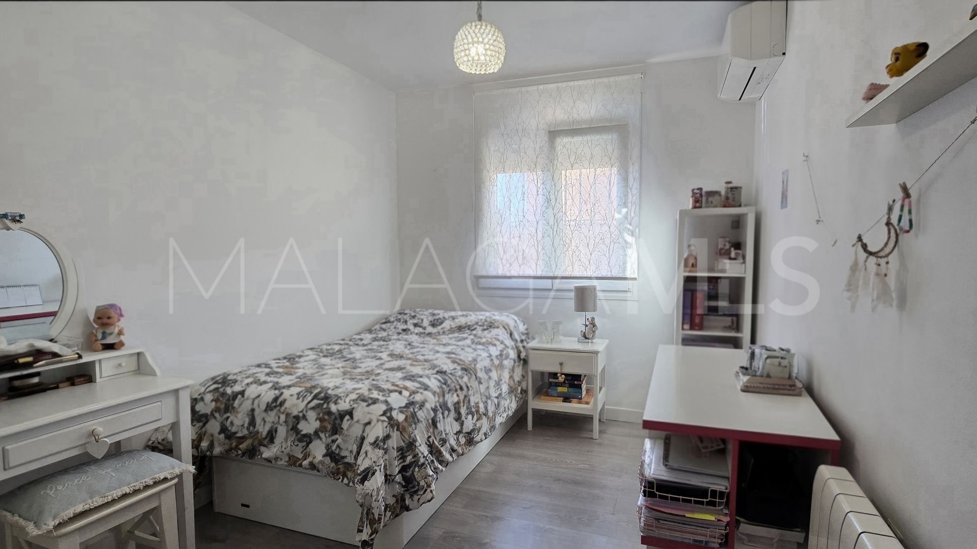 Villa for sale in Benalmadena Costa with 6 bedrooms